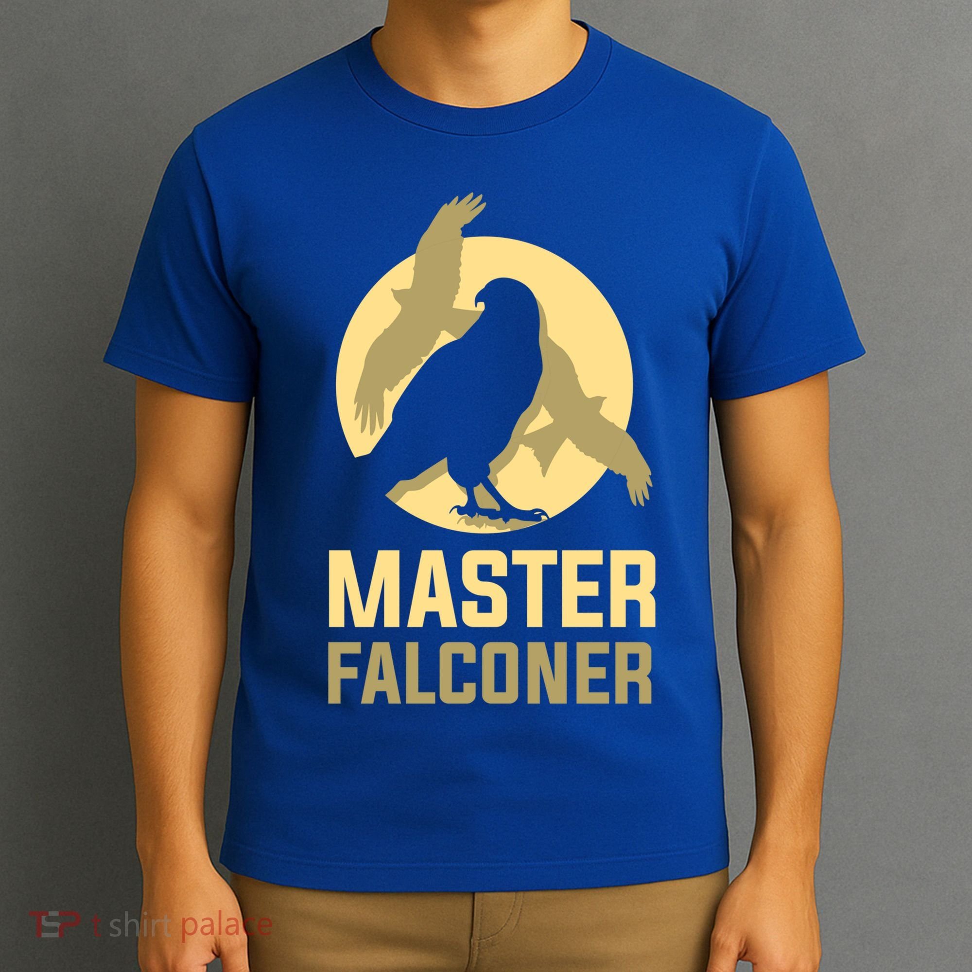 Falconry Cool Gift Master Falconer Gift T-Shirt