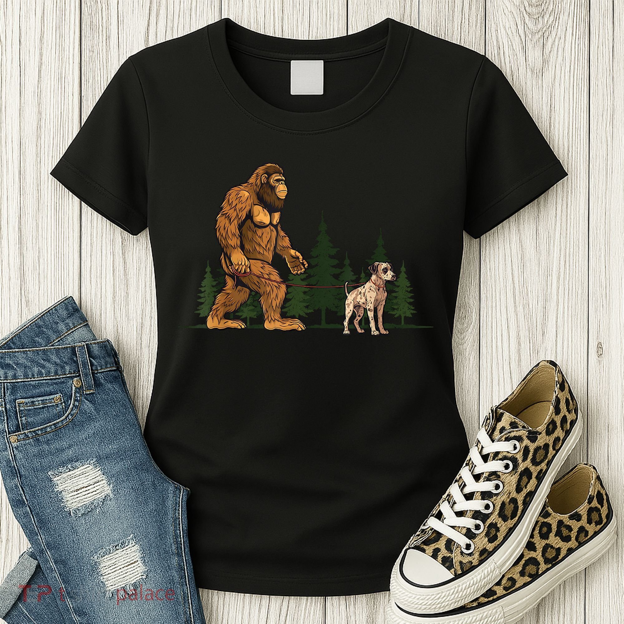 Funny Catahoula Leopard Bigfoot Dog Walking Dog Mom Dad Women's T-Shirt