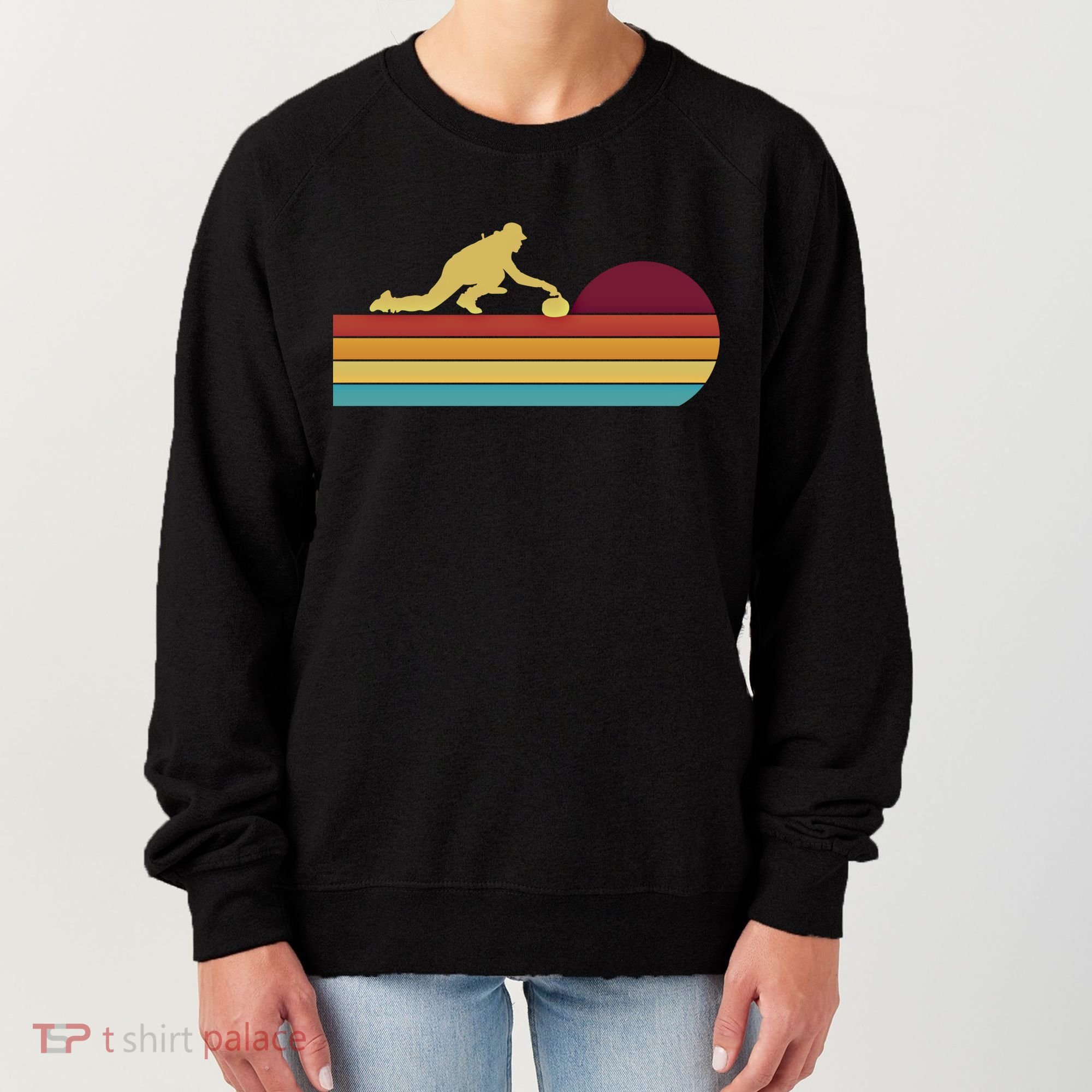 Funny Curling Retro Curler Ice Winter Sport Curlers Curling Gift Women's Sweatshirt
