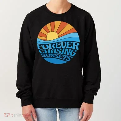 Forever Chasing Sunsets Retro Women's Sweatshirt
