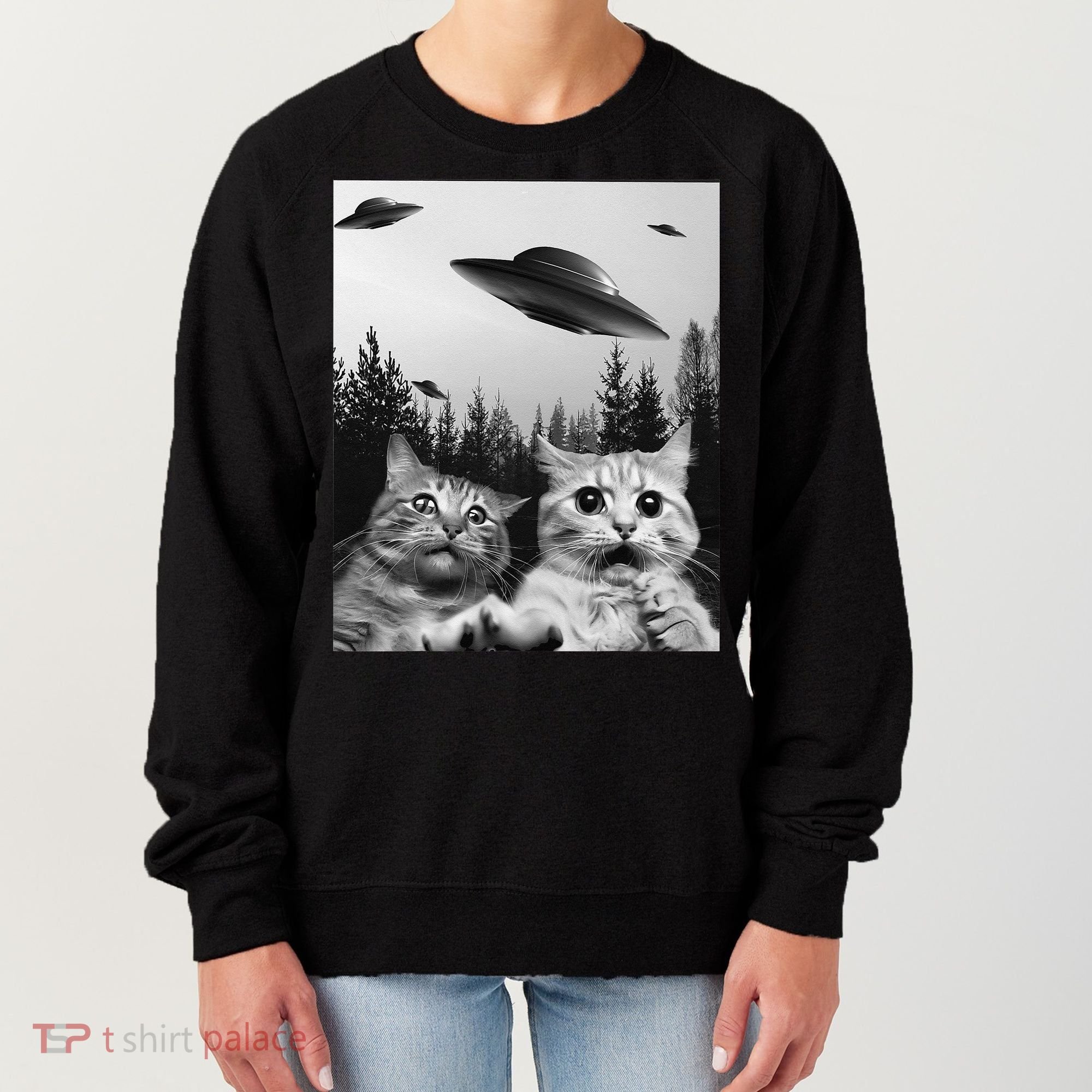 Funny Cat Selfie with UFOs Women's Sweatshirt