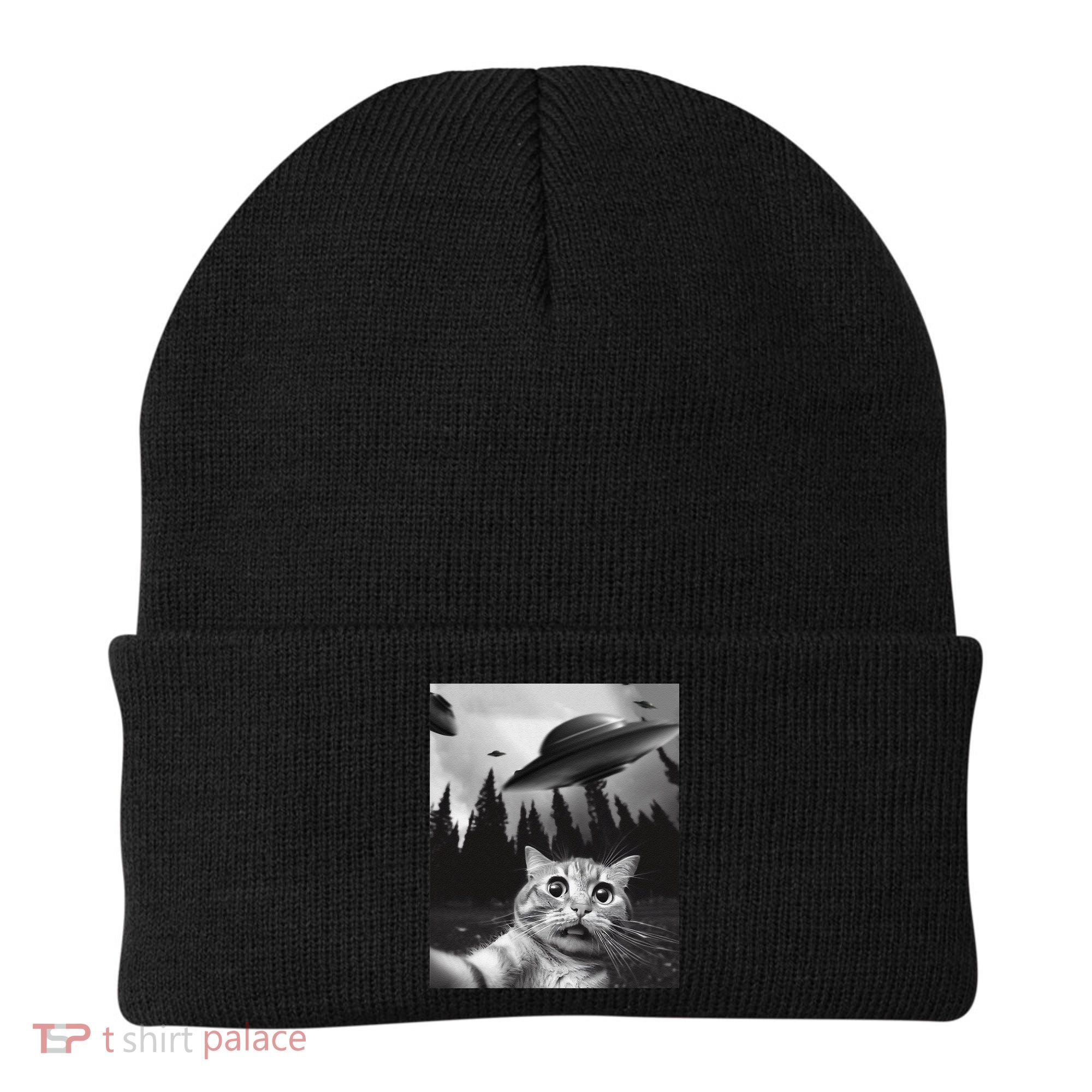 Funny Cat Selfie With Ufos Beanie