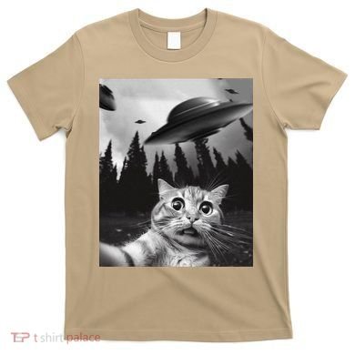 Funny Cat Selfie With Ufos T-Shirt