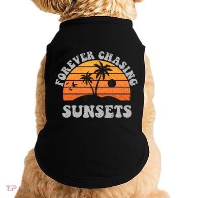 Forever Chasing Sunsets Funny Retro Sunset Photographer Men Doggie Tank