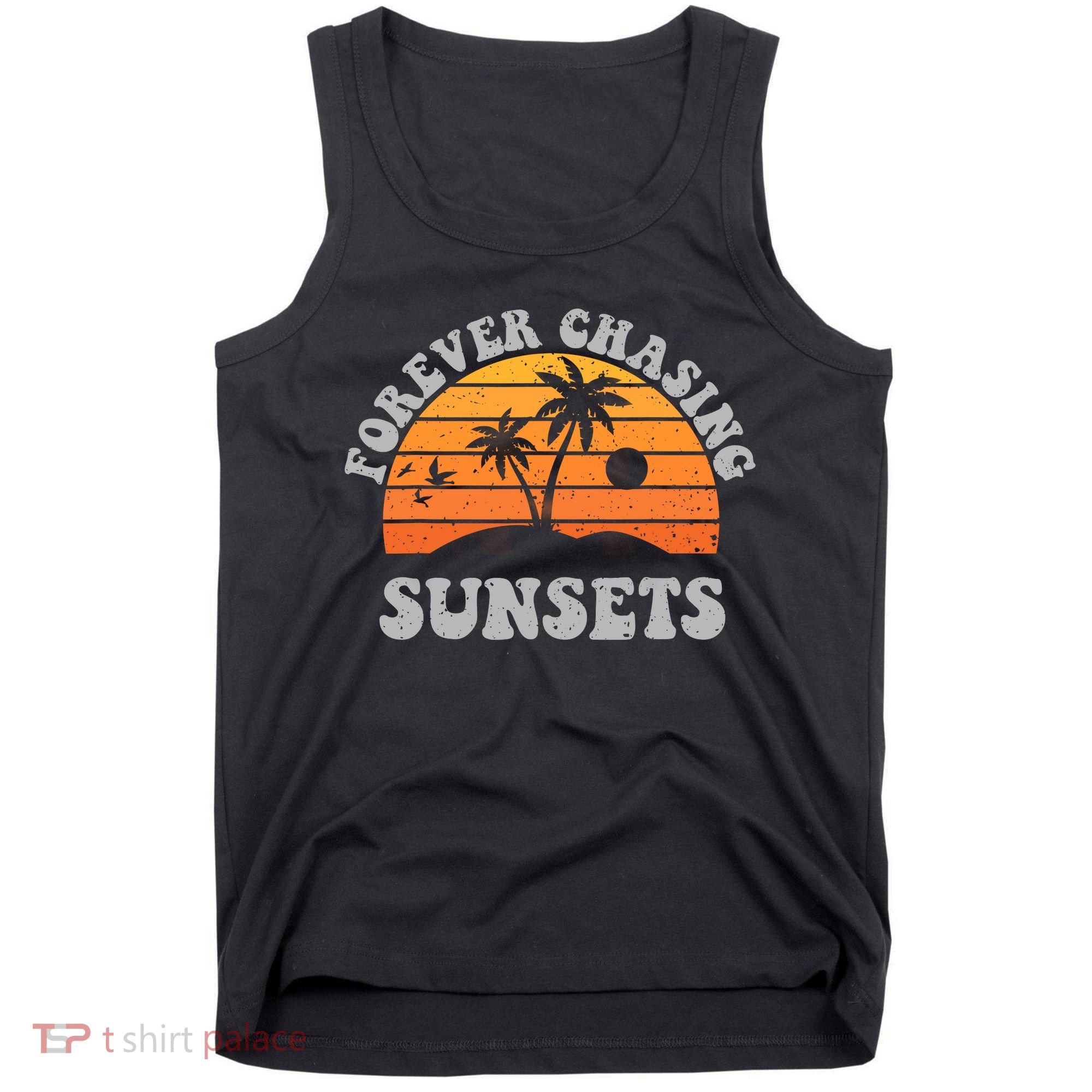 Forever Chasing Sunsets Funny Retro Sunset Photographer Men Tank Top