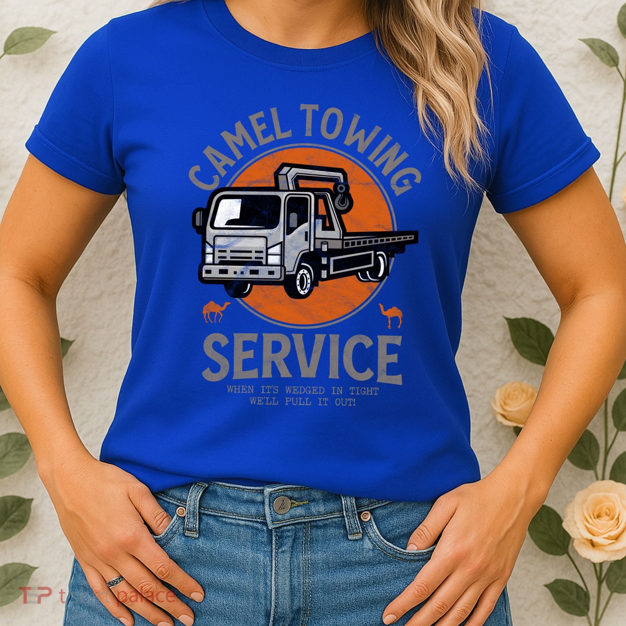Funny Camel Towing Retro Adult Humor Saying Halloween Cool Gift Women's T-Shirt