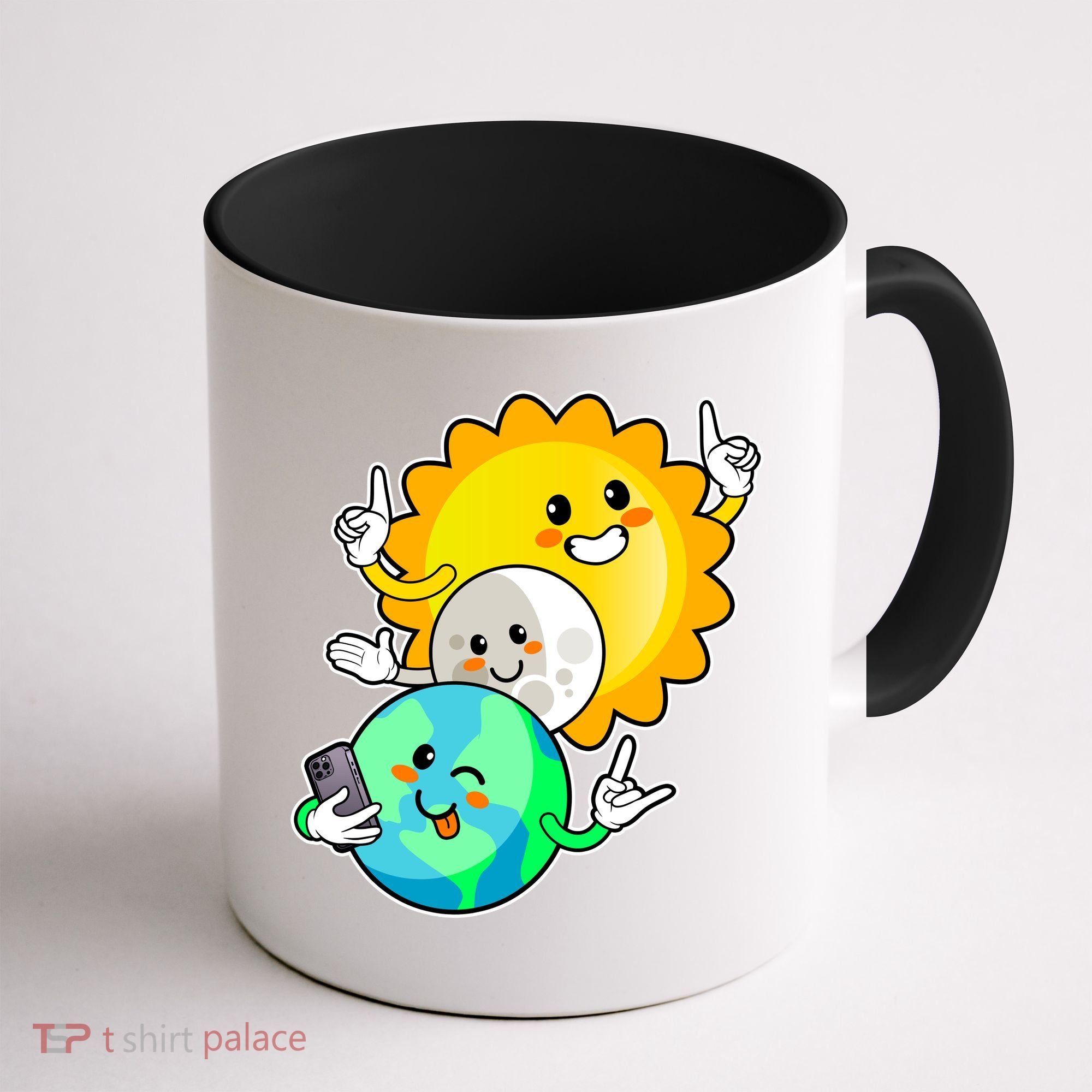 Funny Cute Total Solar Eclipse Earth Moon Sun Selfie Coffee Mug