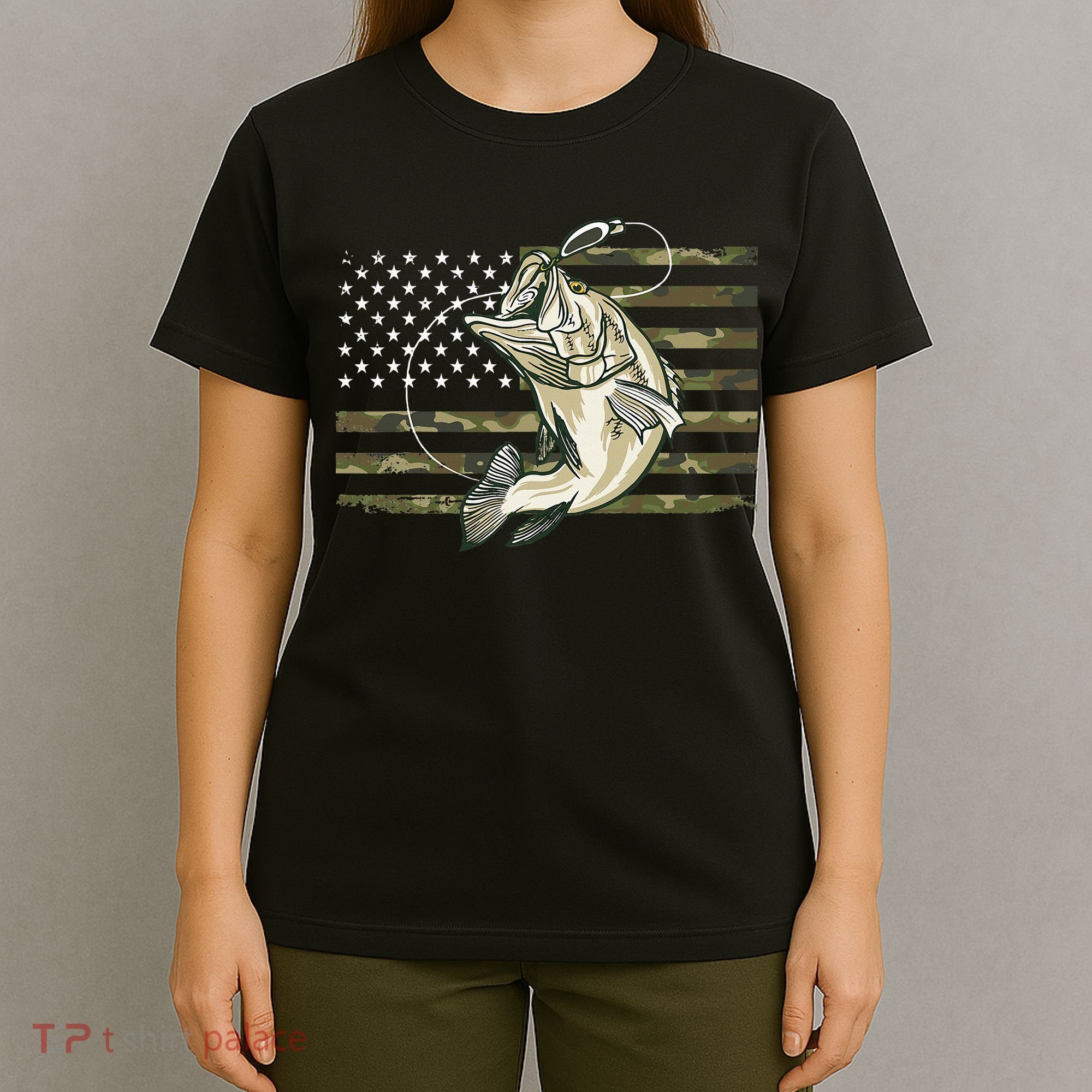Fishing Camouflage Us American Flag Bass Fish Fisherman Camo T-Shirt