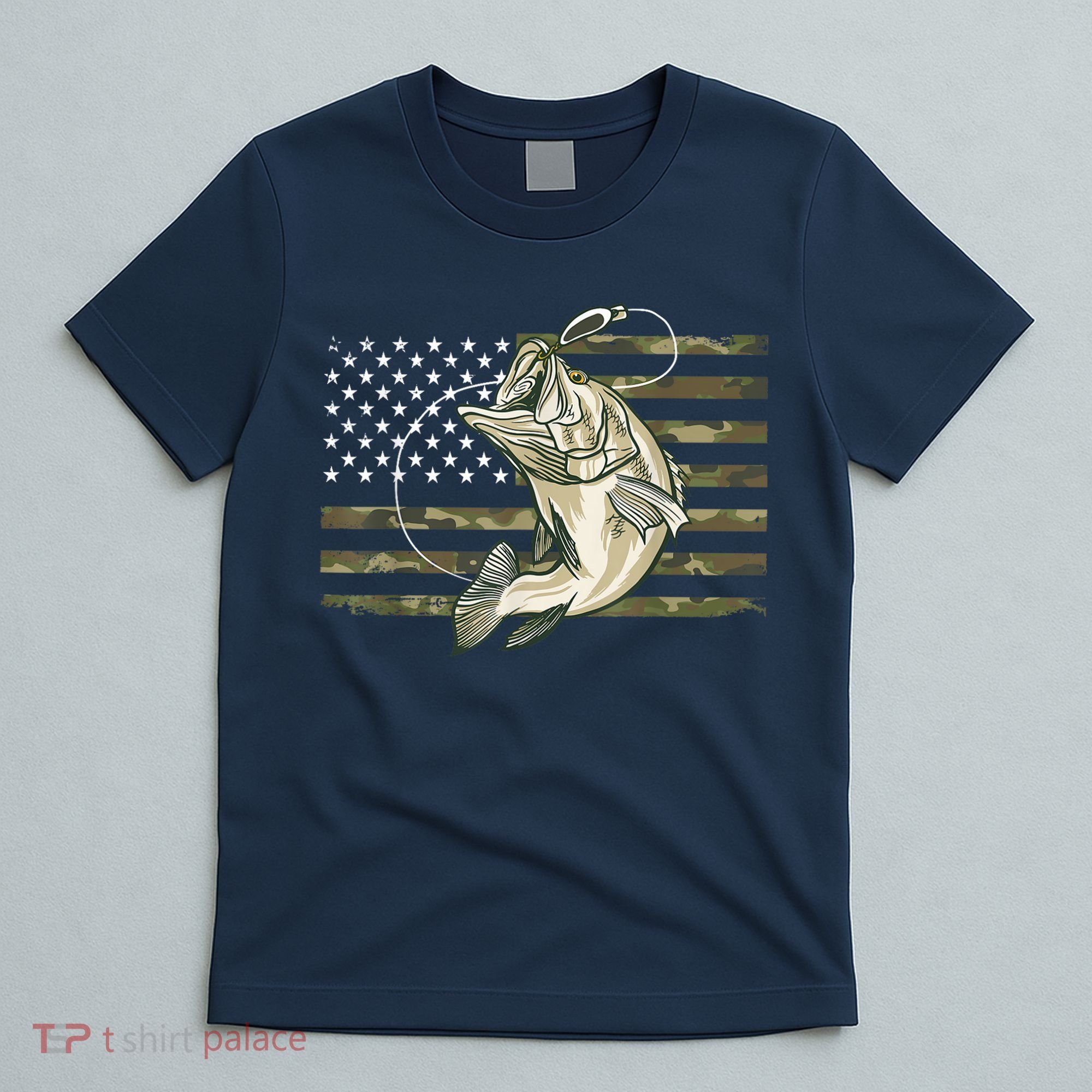 Fishing Camouflage US American Flag Bass Fish Fisherman Camo T-Shirt