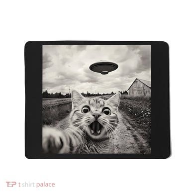Funny Cat Ufo Alien Selfie Mousepad