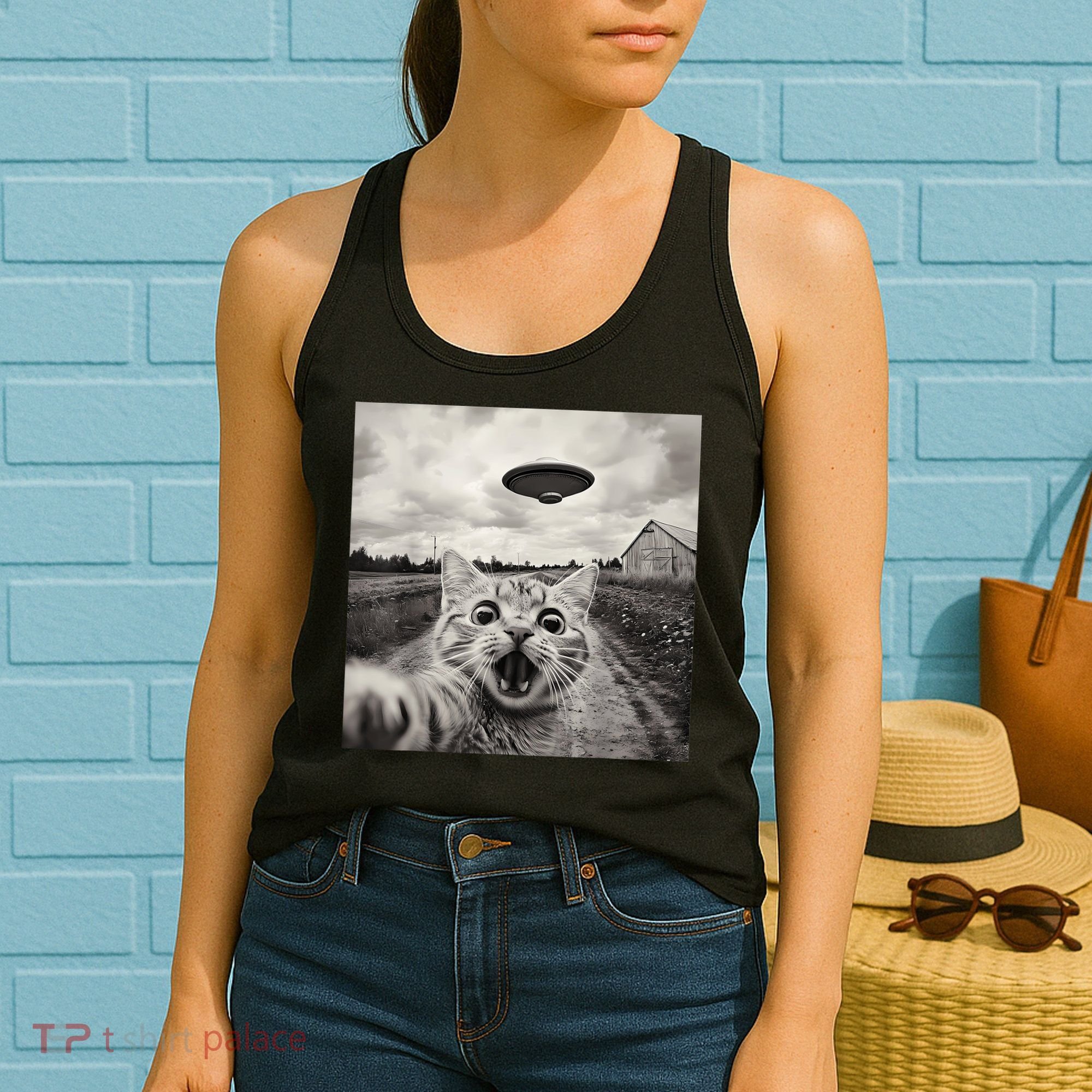 Funny Cat Ufo Alien Selfie Women's Tank Top
