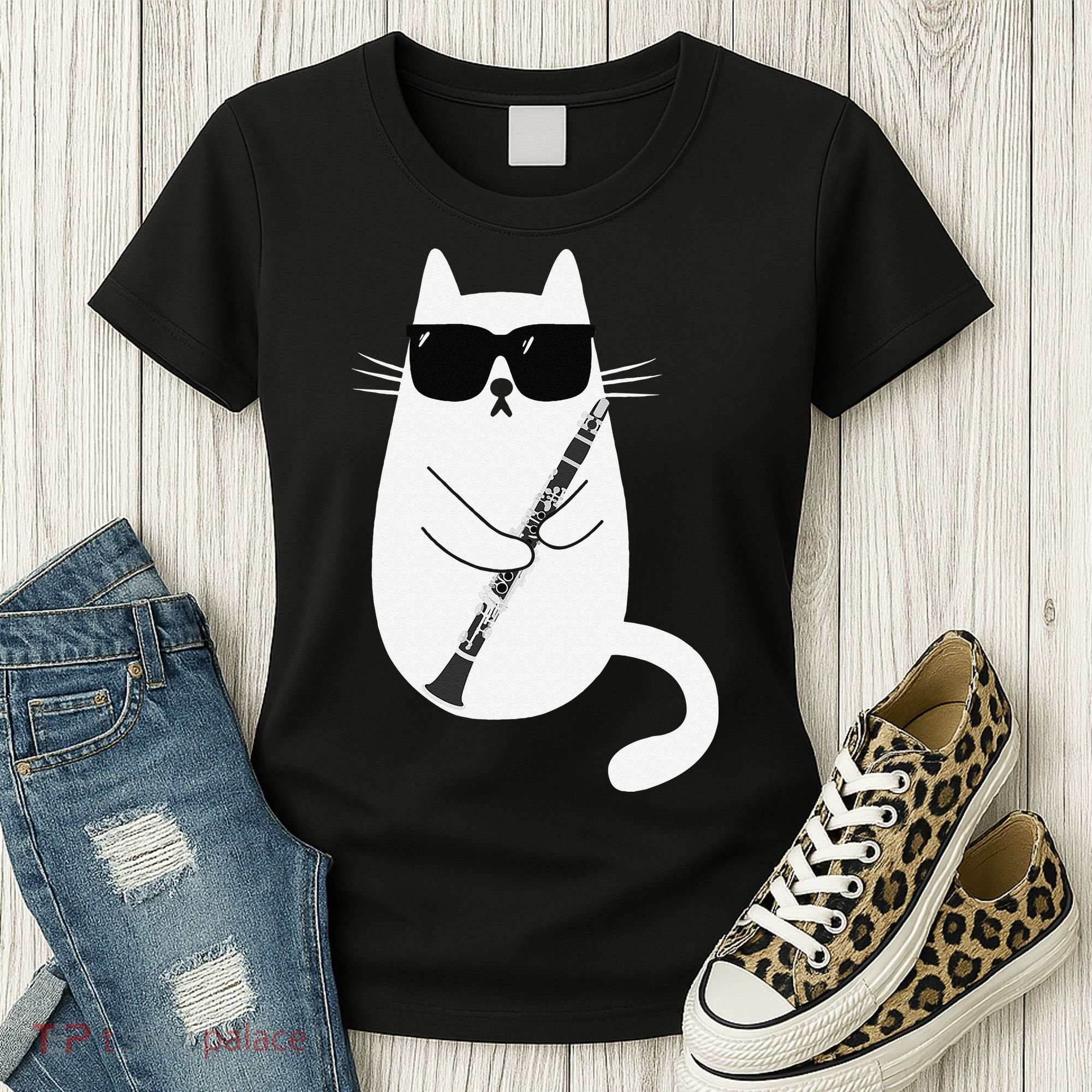 Funny Cat Wearing Sunglasses Playing Clarinet Musician Women's T-Shirt