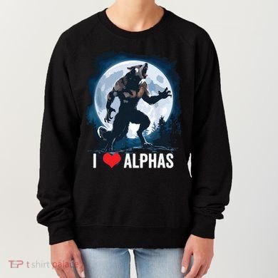 Funny Cringe Werewolf Wolf Meme I Heart Alphas I Love Alphas Women's Sweatshirt