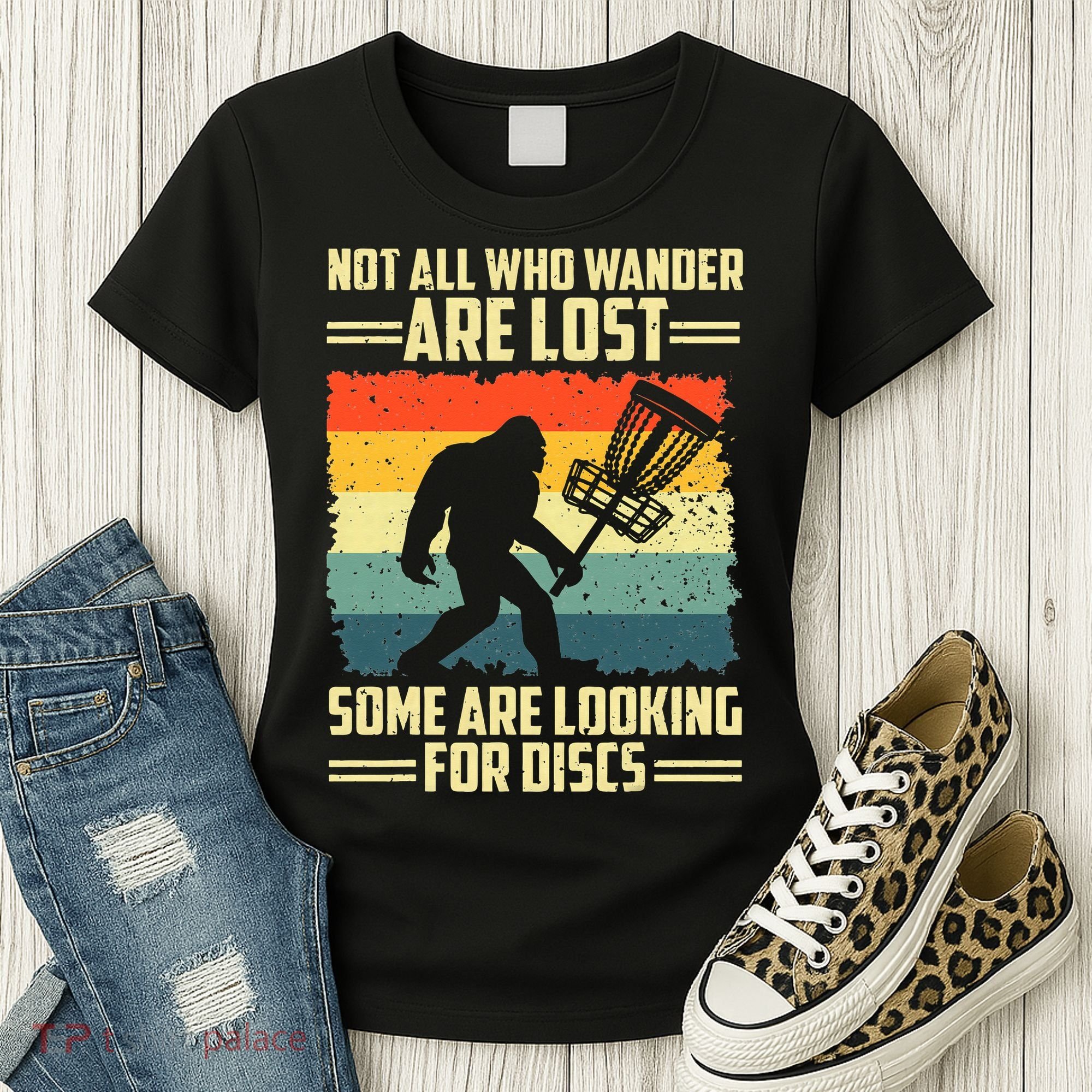 Funny Disc Golf Bigfoot For Disc Golf Players Women's T-Shirt