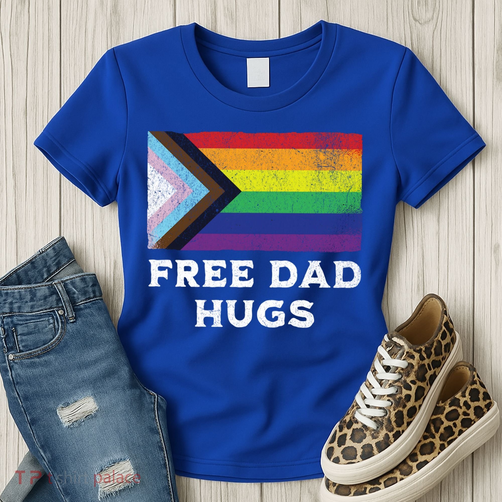 Free Dad Hugs Lgbt Rainbow Pride Fathers Day Pride Month Gift Women's T-Shirt