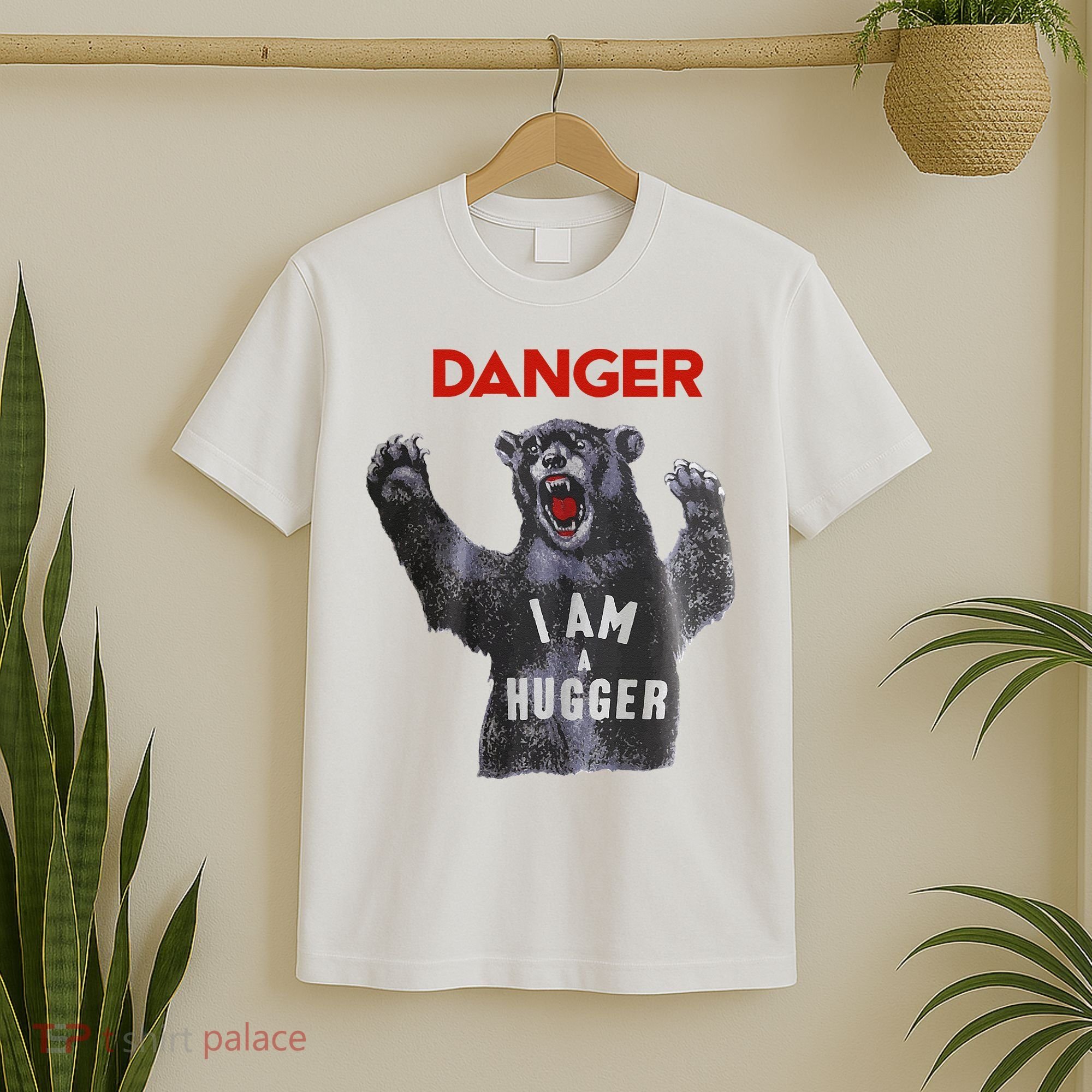 Funny Danger Im Hugger Bear Sun Nerd Geek Graphic T-Shirt