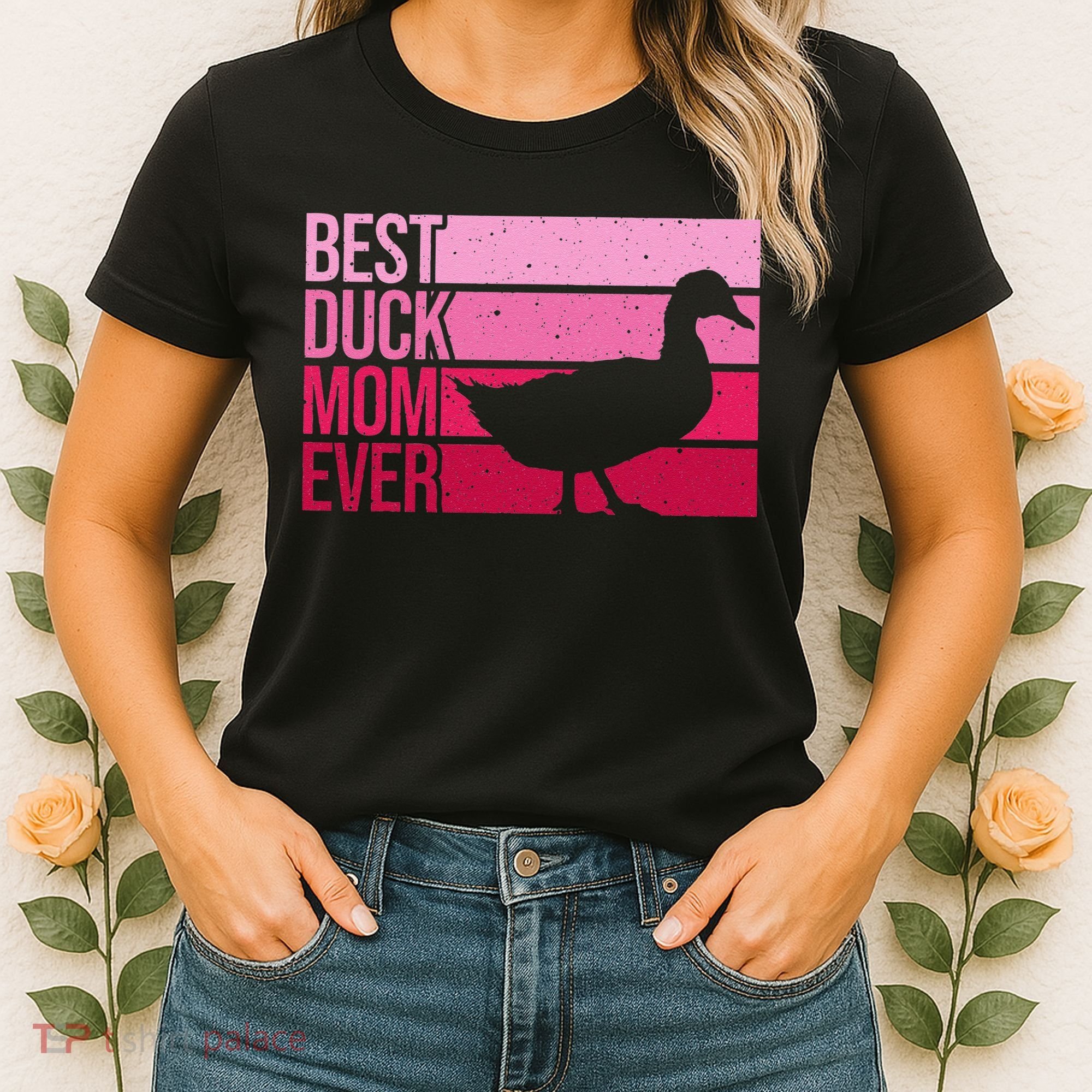 Funny Duck Mom Art For Womens Mother's Day Duck Lovers Women's T-Shirt