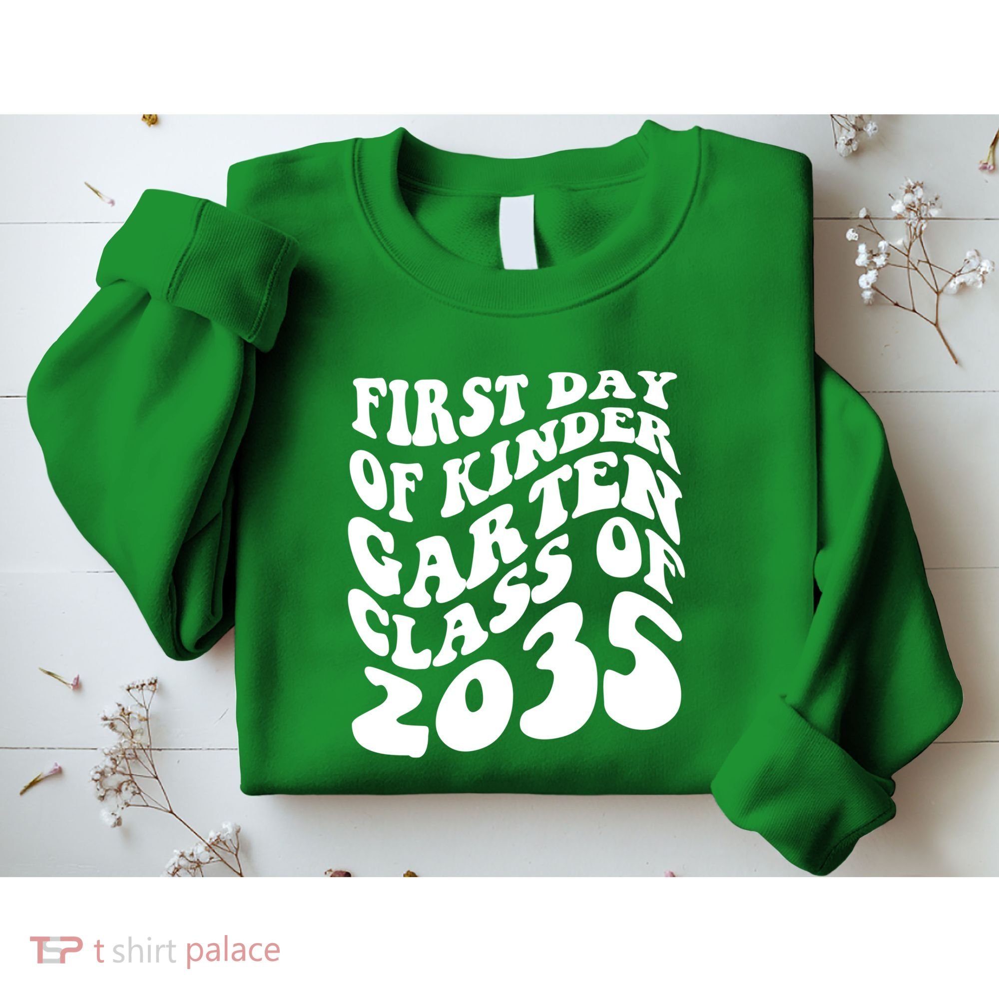 First Day Of Kindergarten Class Of 2035 Retro Sweatshirt