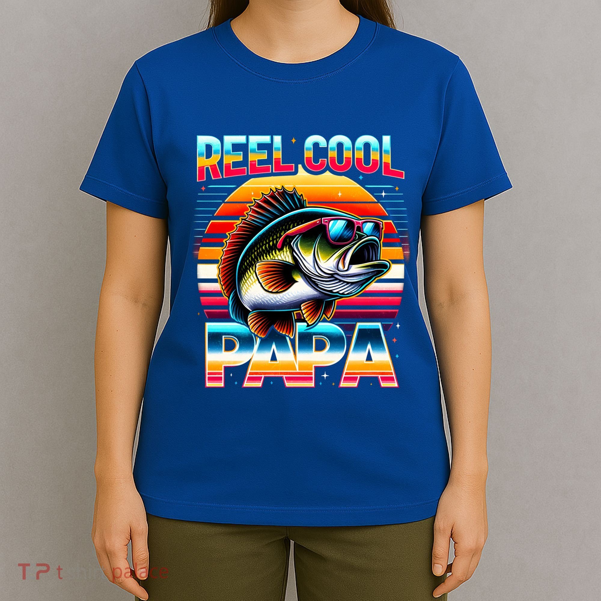 Fishing Dad Papa Reel Cool Papa Fisher FatherS Day Gift Gift T-Shirt