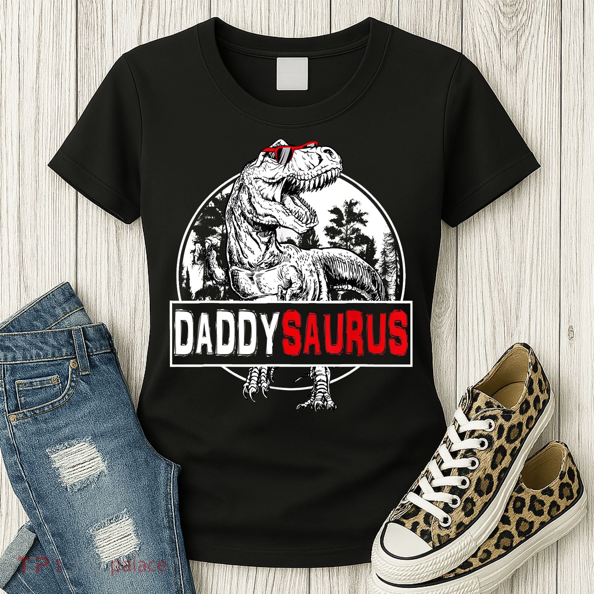 Funny Daddysaurus T Rex Gift Dinosaur Funny DaddySaurus Family Matching Gift Women's T-Shirt