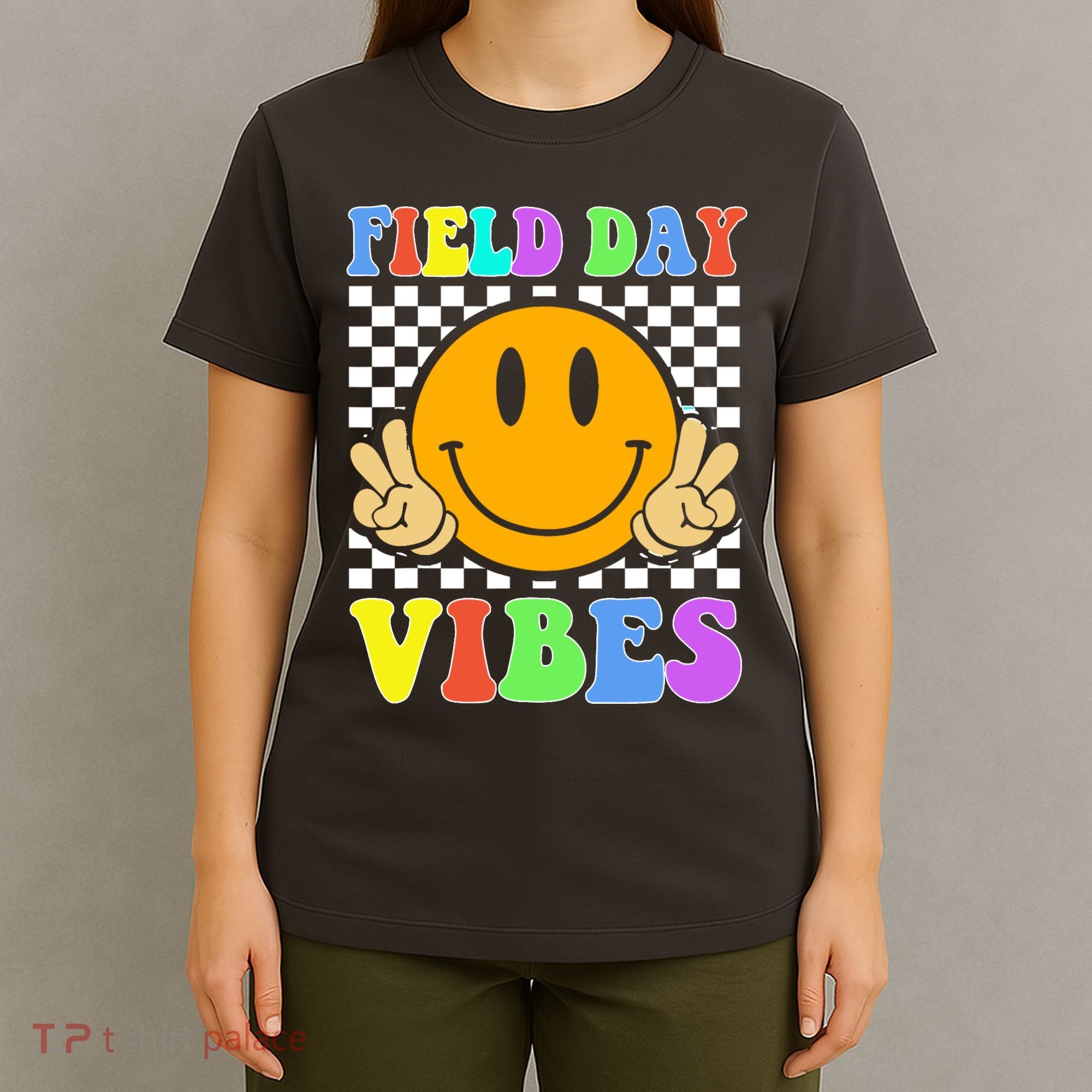 Field Day Vibes Smile Face 1st Day Of School Students And Teachers T-Shirt