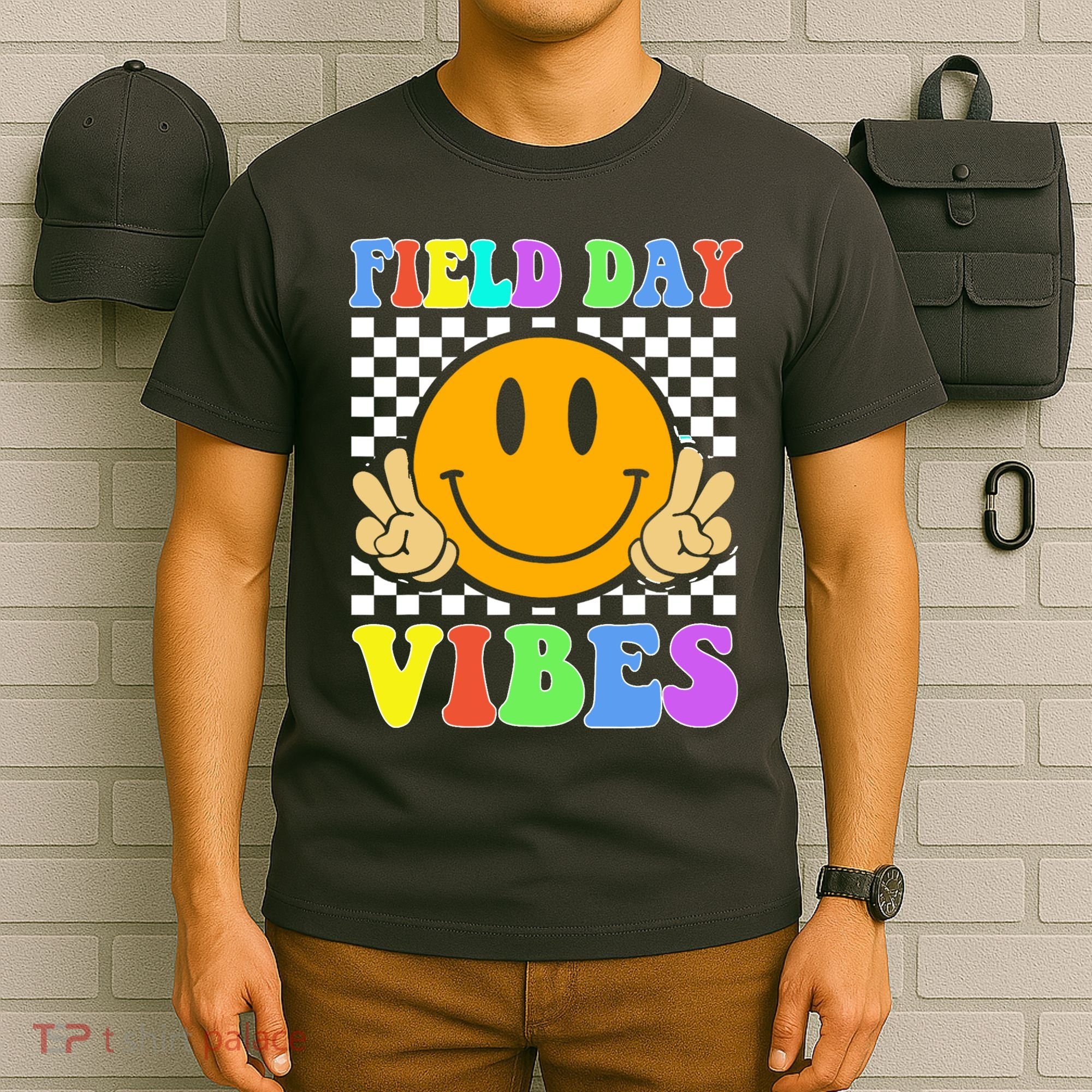 Field Day Vibes Smile Face 1st Day Of School Students And Teachers T-Shirt