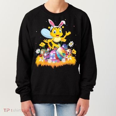Funny Easter Egg Lover Cute Bee Easter Sunday Cute Gift Women's Sweatshirt