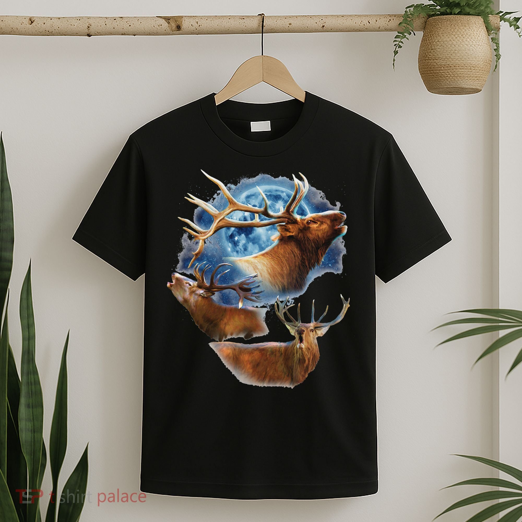 Funny Elk Hunting Elk Howling At The Moon T-Shirt