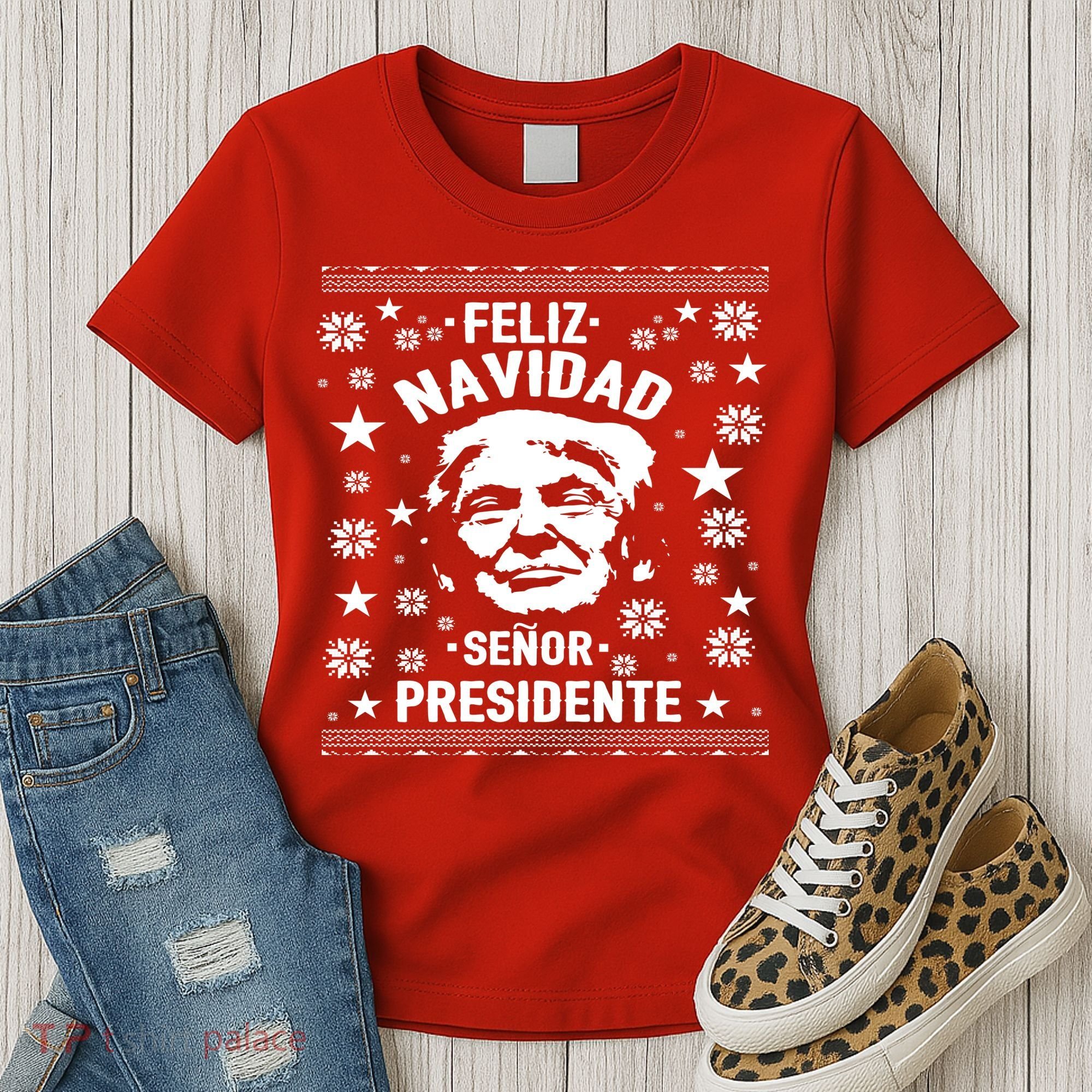 Feliz Navidad Senor President Donald Trump Women's T-Shirt