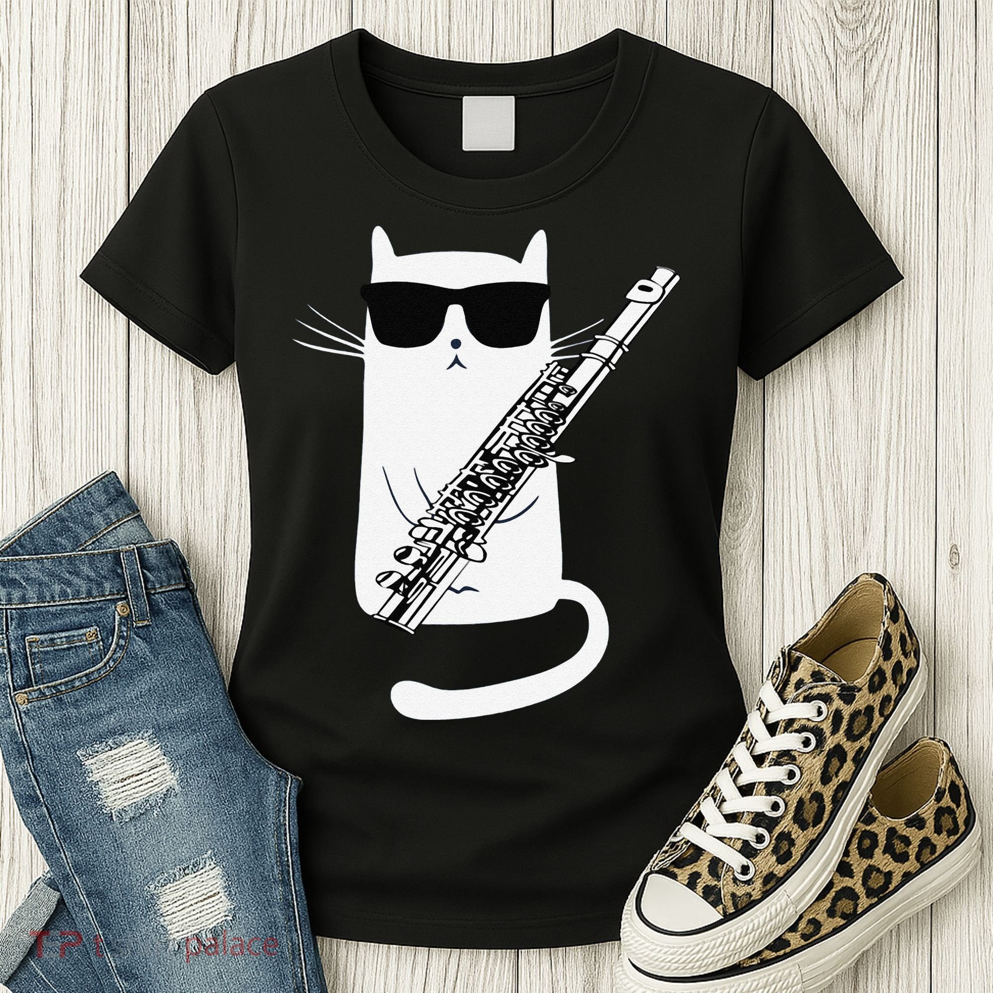 Funny Funny Cat Wearing Sunglasses Playing Flute Great Gift Women's T-Shirt