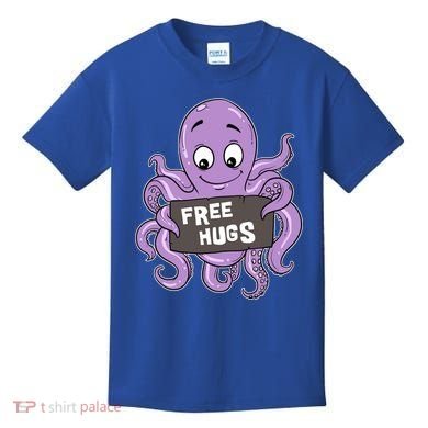 Funny Free Hugs Octopus Cuttlefish Hug Embrace Hugging Funny Gift Kids T-Shirt