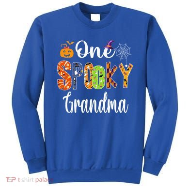 Funny Family Halloween Matching One Spooky Grandma Sweatshirt
