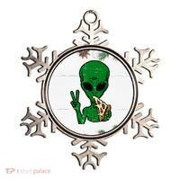 Funny Green Alien Eat Pizza Say Hi Aliens Picture Ornament thumb 0
