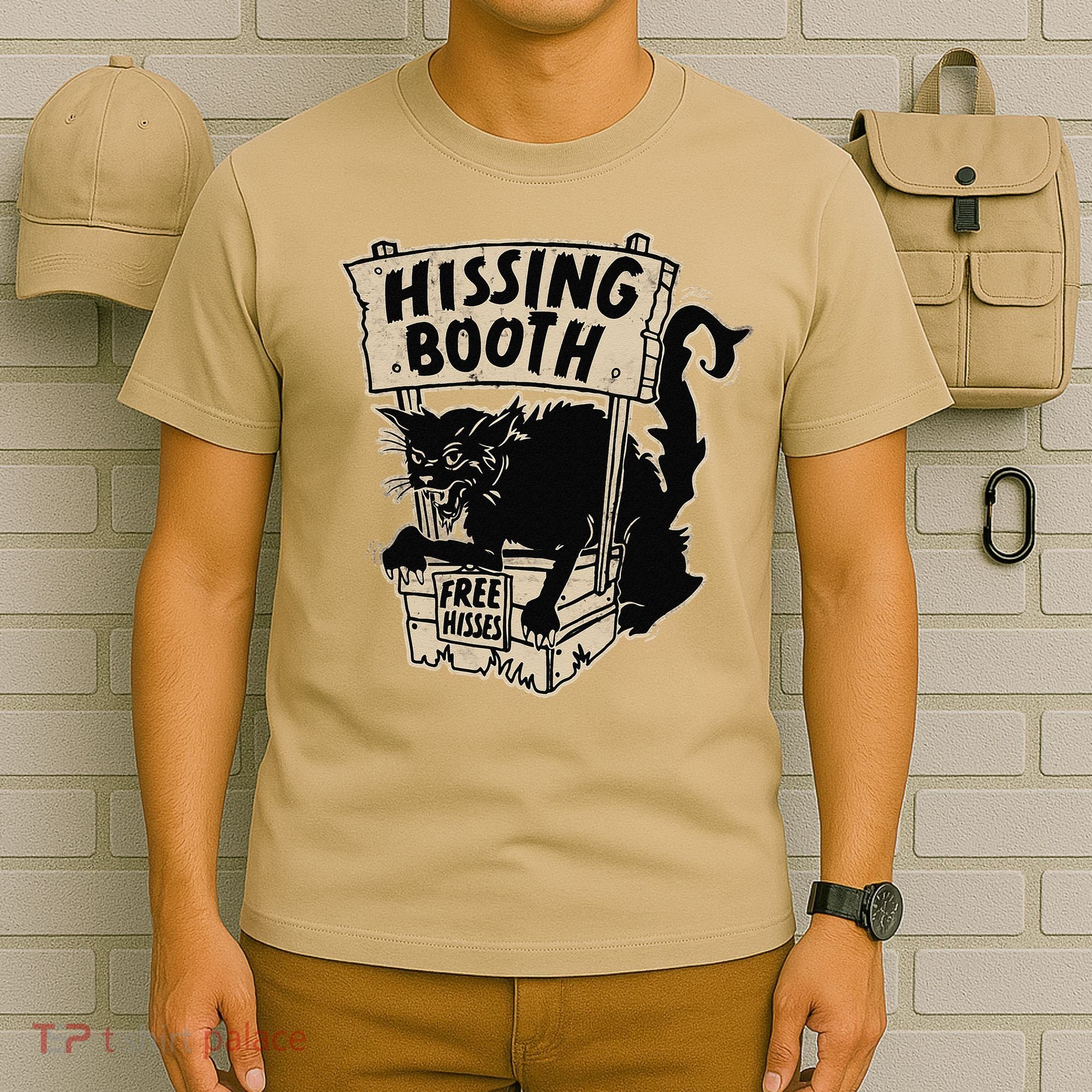 Funny Goth Black Cat Hissing Booth For Cat Moms & Cat Dads T-Shirt