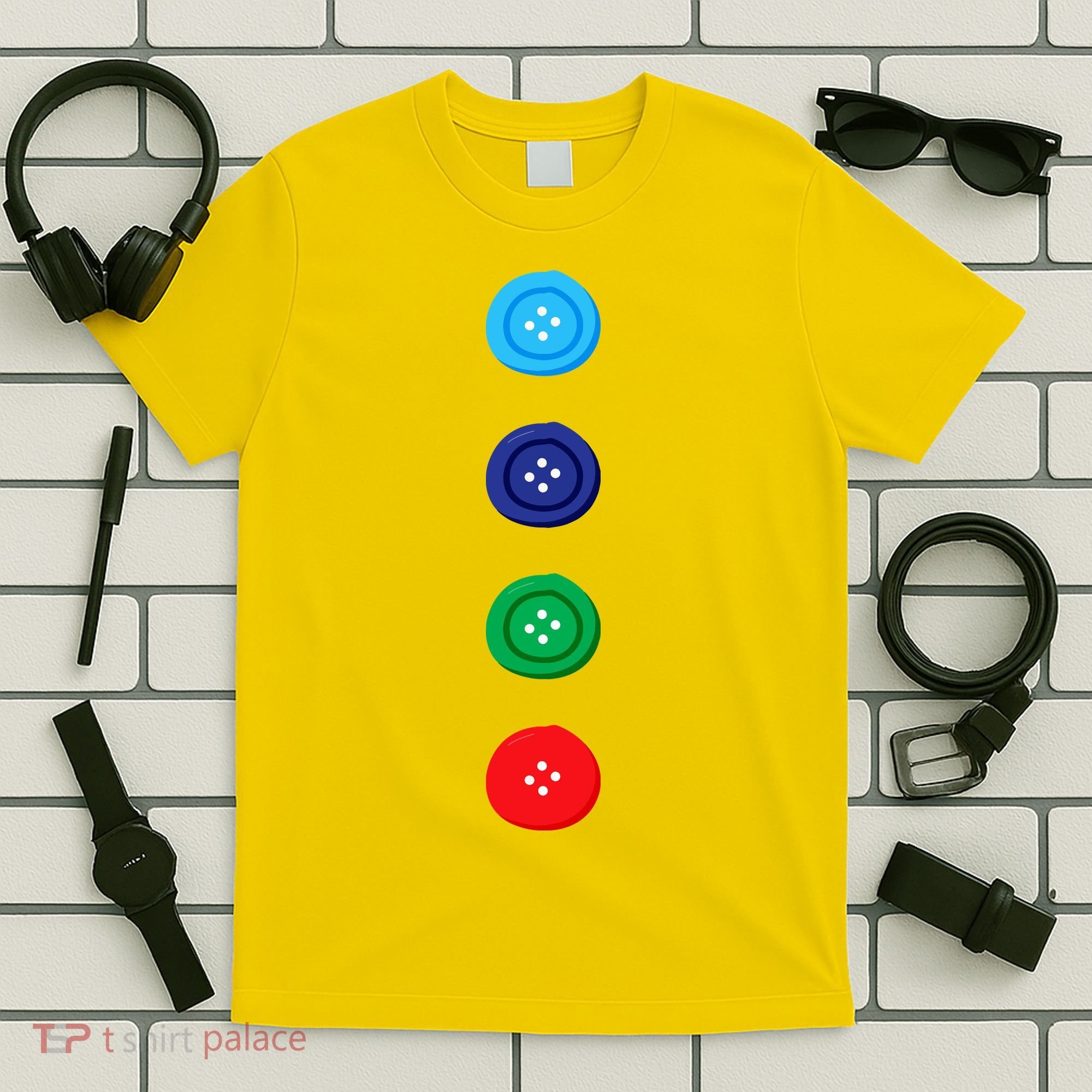 Four Groovy Buttons Blue Cat Funny Halloween Costume T-Shirt
