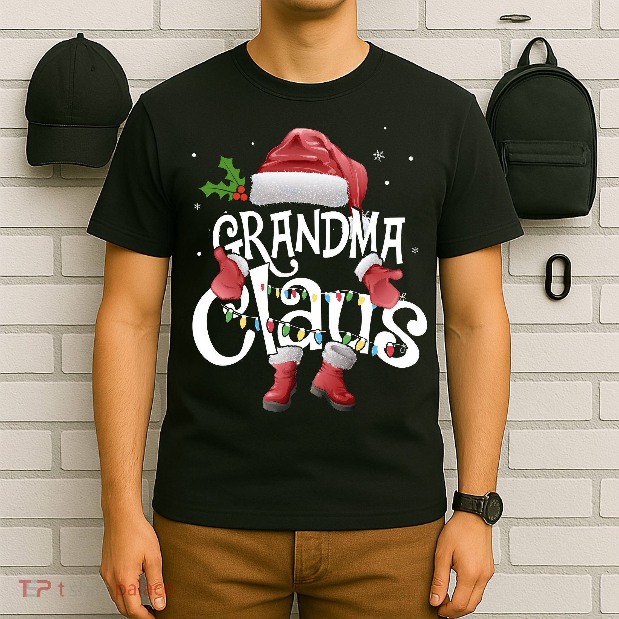 Funny Grandma Claus Christmas Pajamas Santa Hat Costume T-Shirt