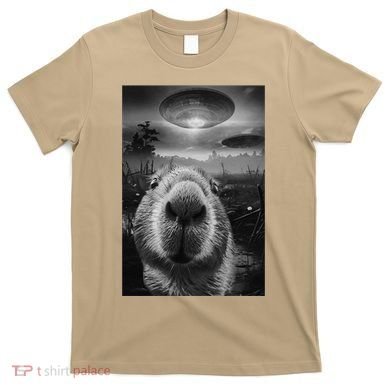Funny Graphic Capybara Selfie With Ufos Weird T-Shirt