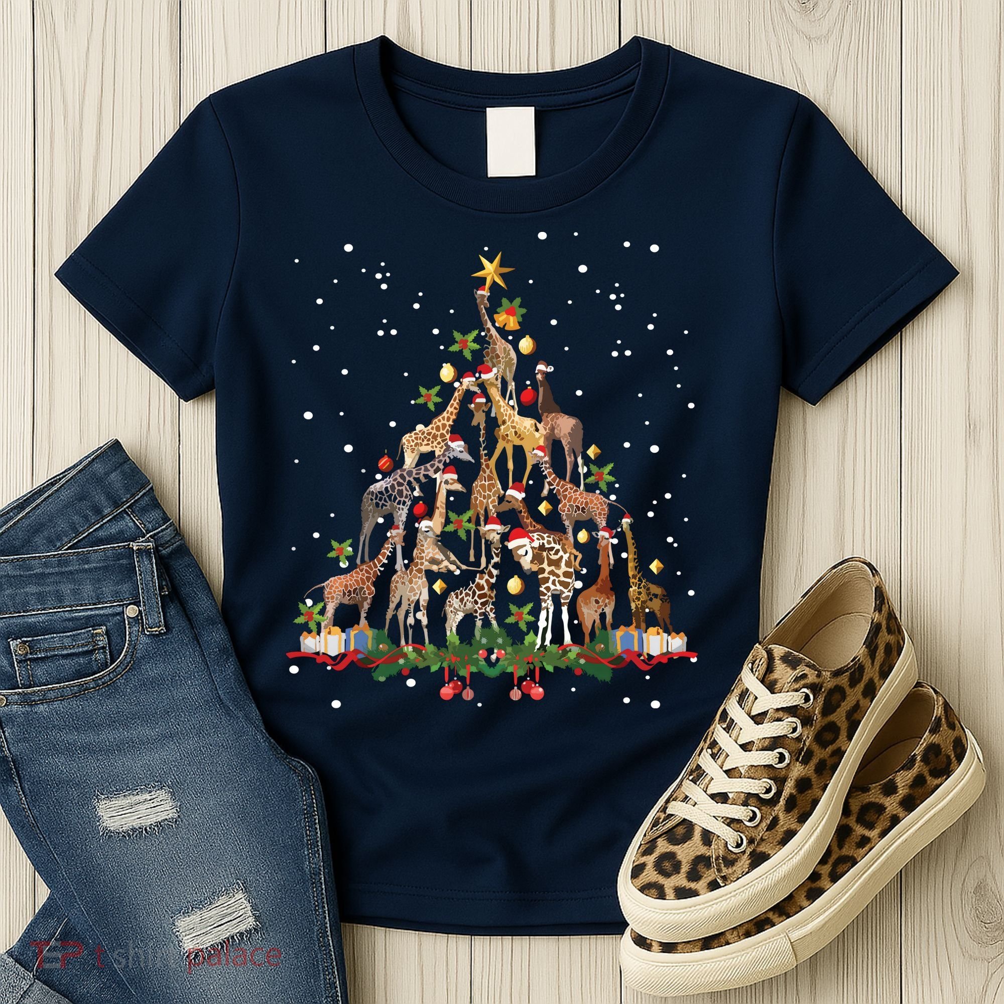 Funny Giraffe Christmas Tree Ornament Decor Cute Women's T-Shirt
