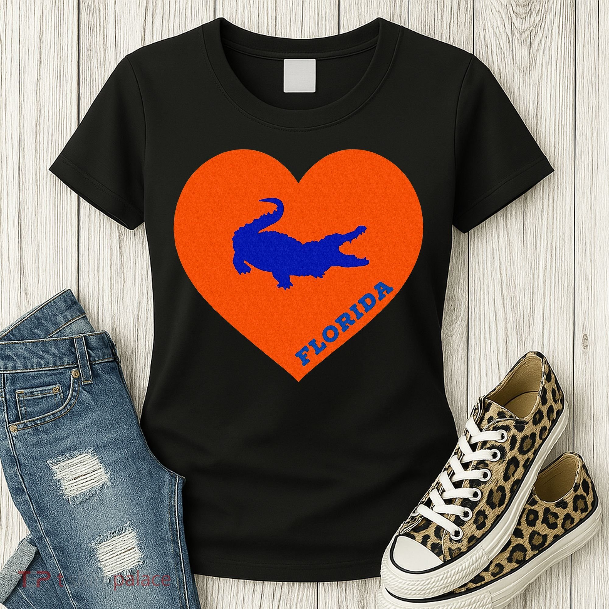 Florida Gator Hear PIllow Bag Women's T-Shirt