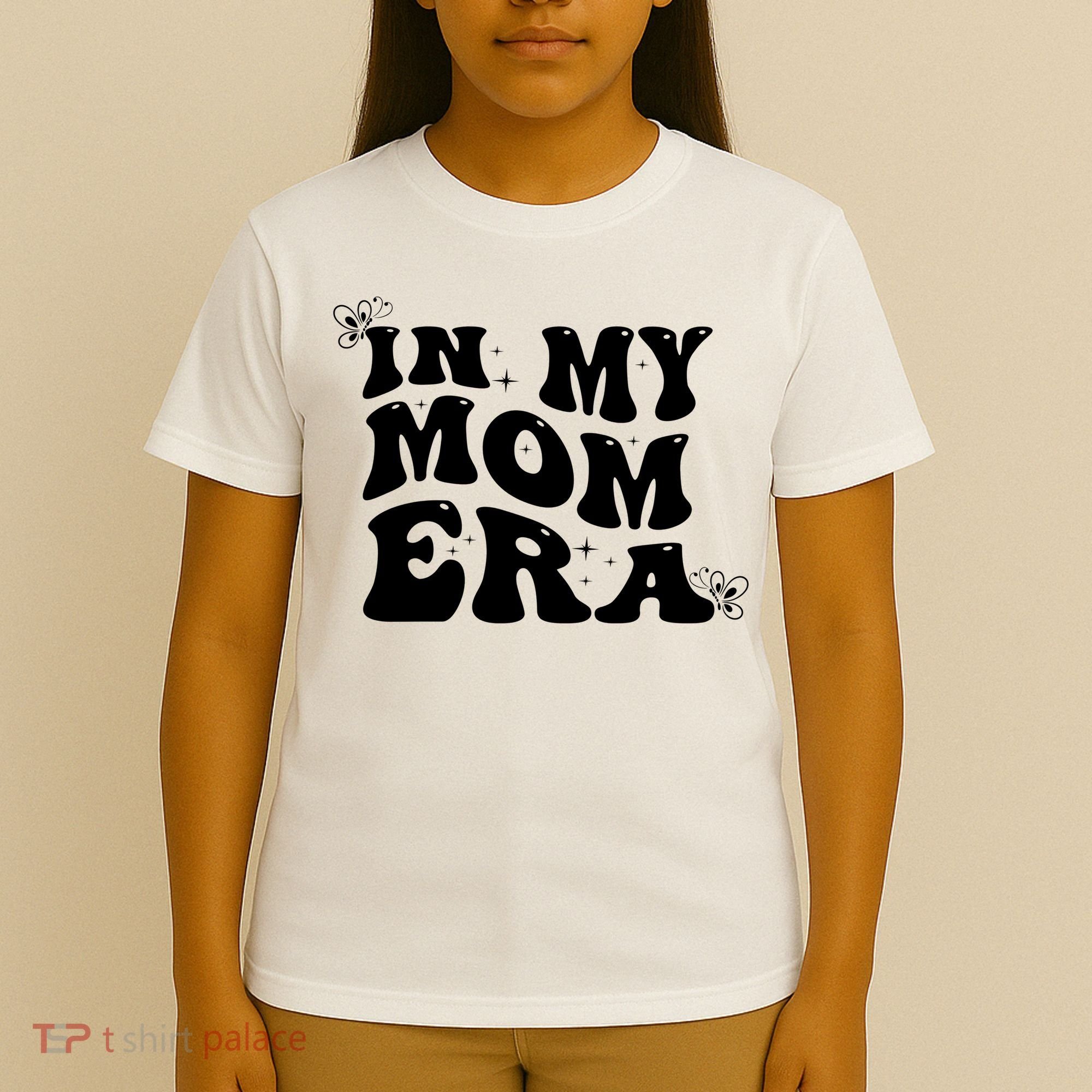 Funny Groovy In My Mom Era T-Shirt