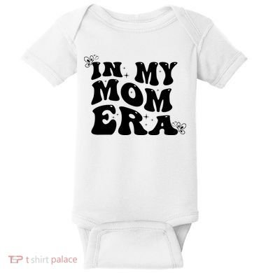 Funny Groovy In My Mom Era Baby Bodysuit