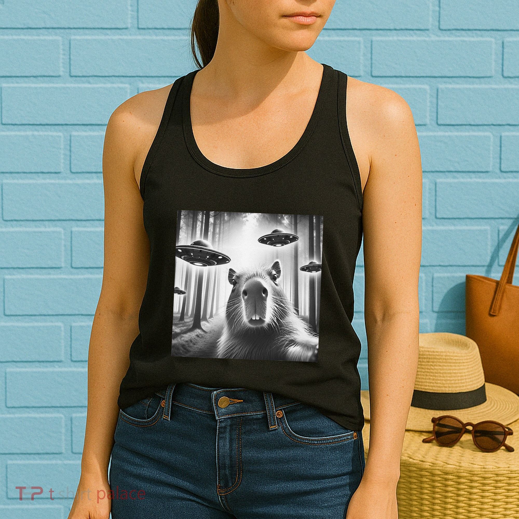 Funny Graphic Novelty Capybara Selfie With Ufo Weird Silly Women's Tank Top