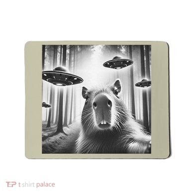 Funny Graphic Novelty Capybara Selfie With Ufo Weird Silly Mousepad