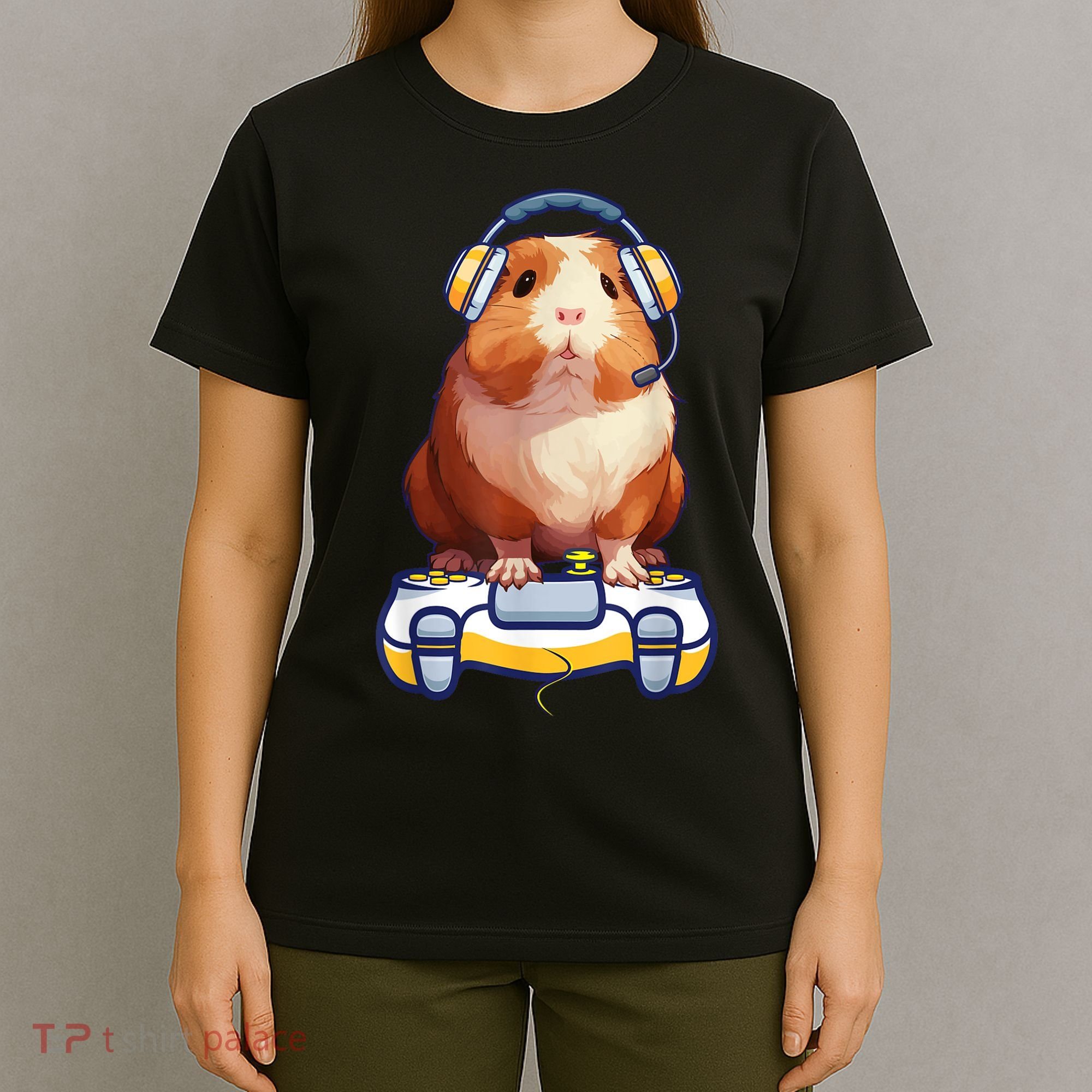 Funny Guinea Pig And Video Gamer Lover Fluffy Cavy Gamers T-Shirt