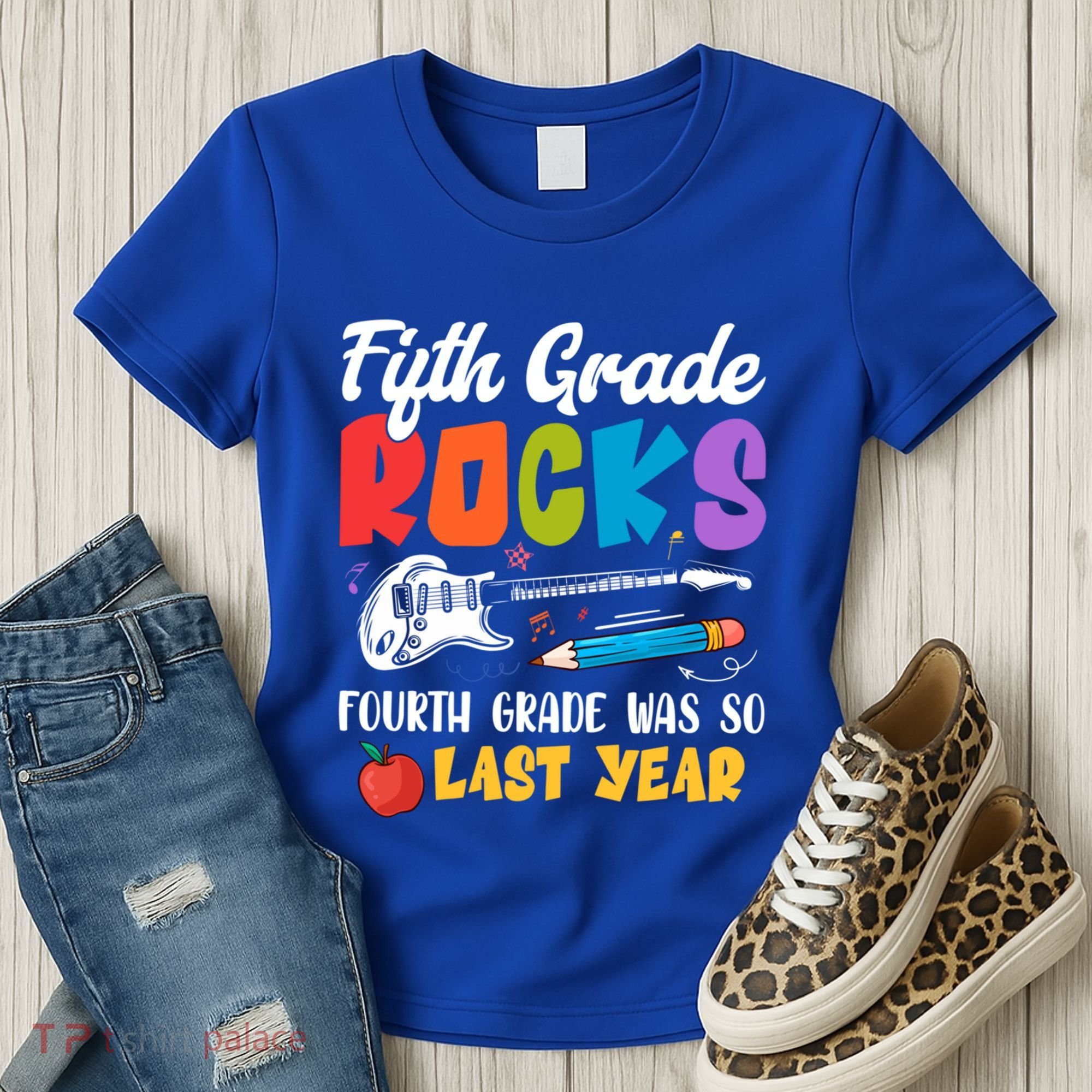 Fifth Grade Rocks 4Th Grade Was So Last Year Back To School Cute Gift Women's T-Shirt