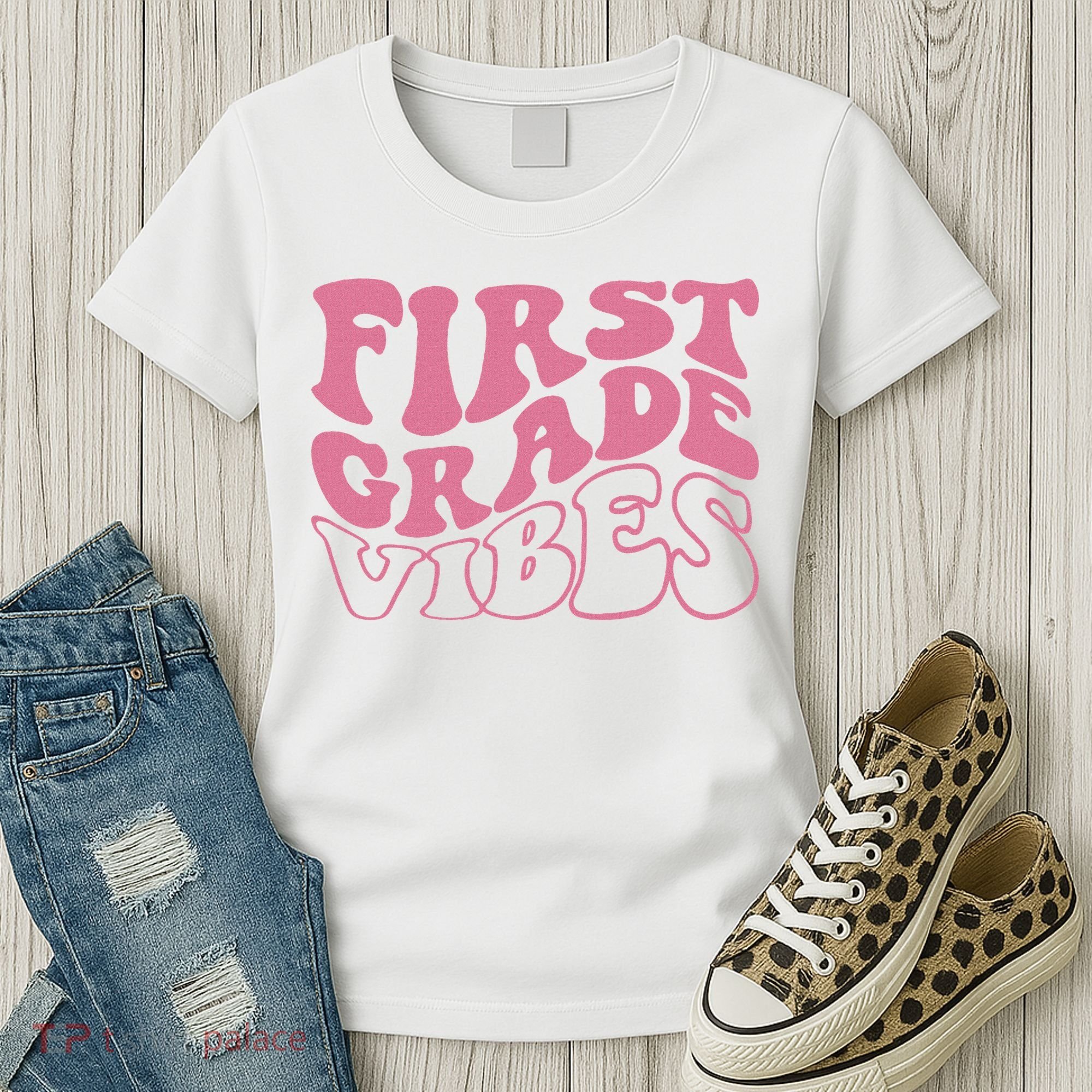 First Grade Vibes Happy First Day Of School 1st Grade Back Women's T-Shirt
