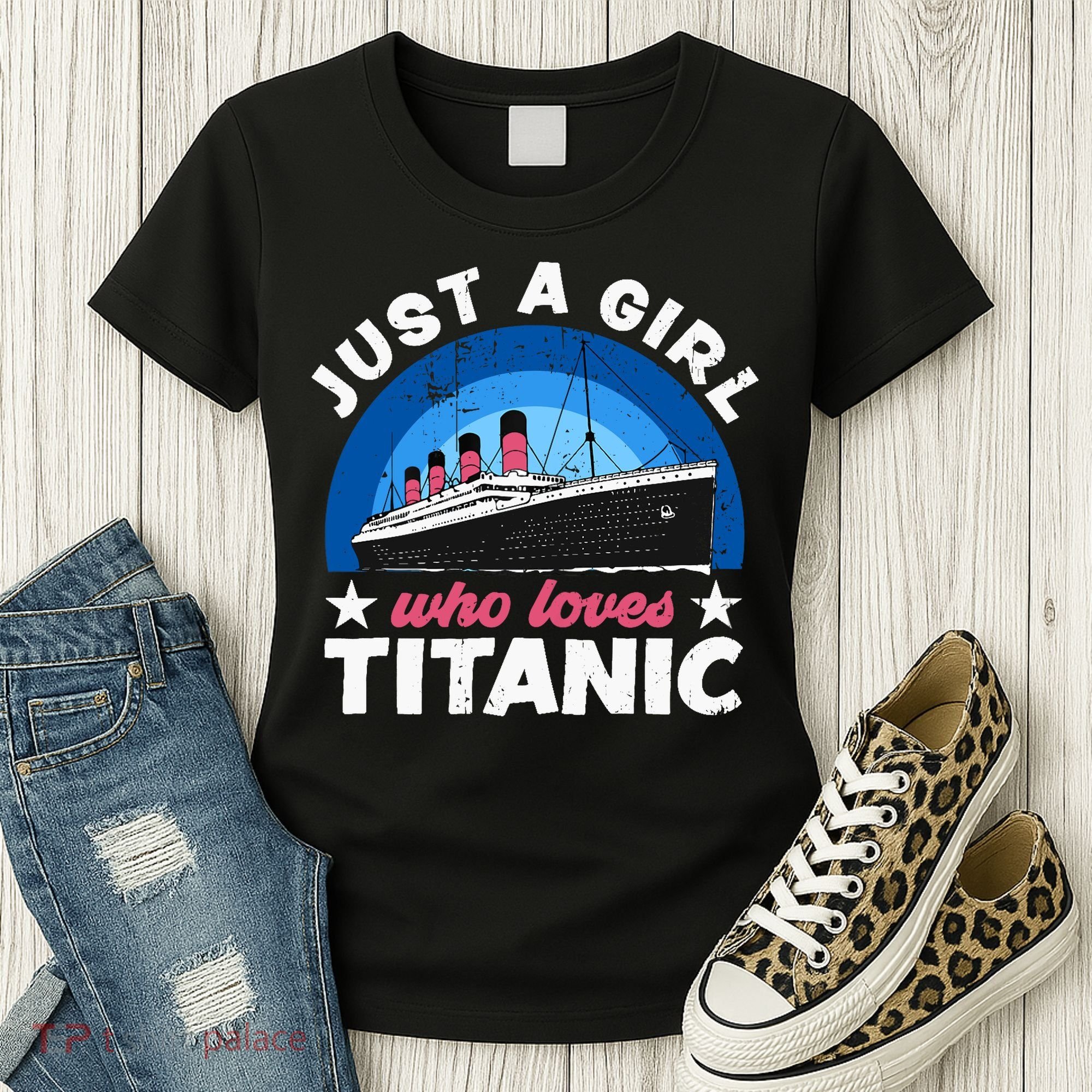 For Girl Who Just Love The Rms Titanic Women's T-Shirt