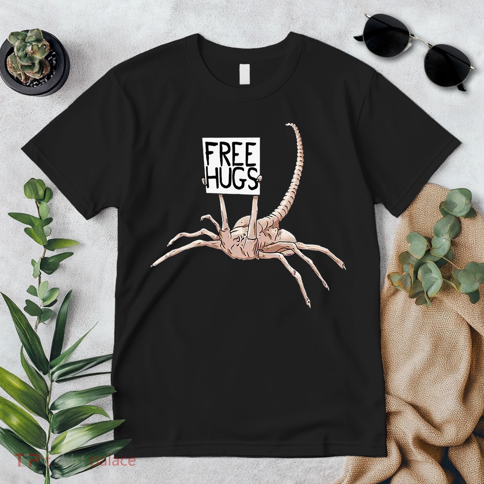 Free Hugs Alien Premium T-Shirt