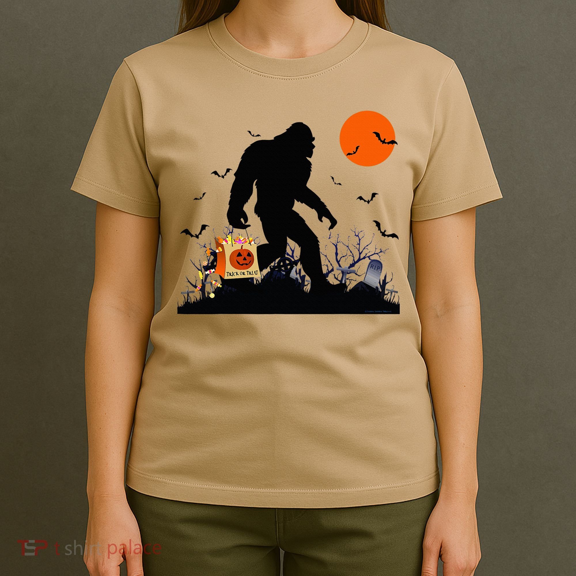 Funny Halloween Bigfoot Trick or Treating Bigfoot T-Shirt