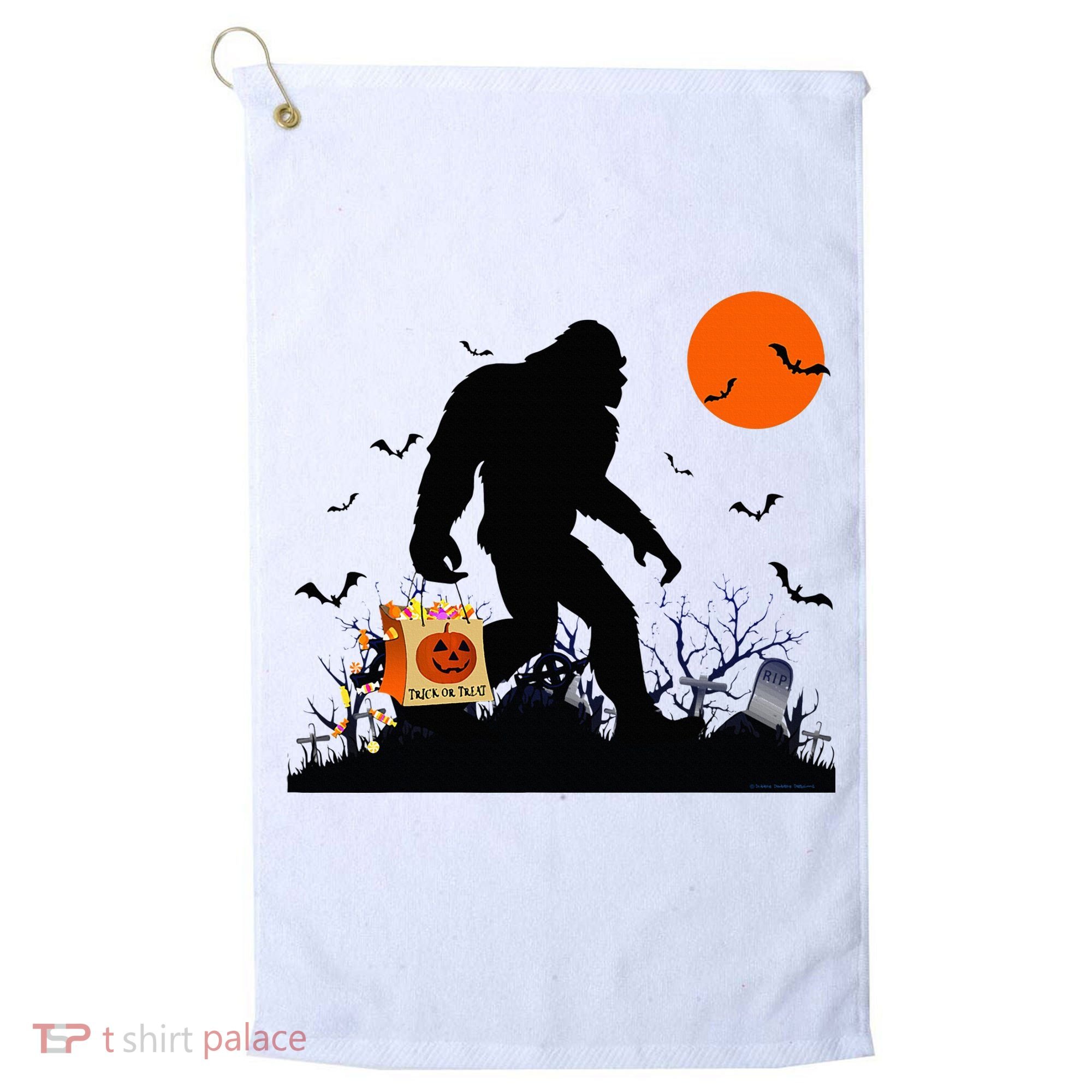 Funny Halloween Bigfoot Trick or Treating Bigfoot Golf Towel